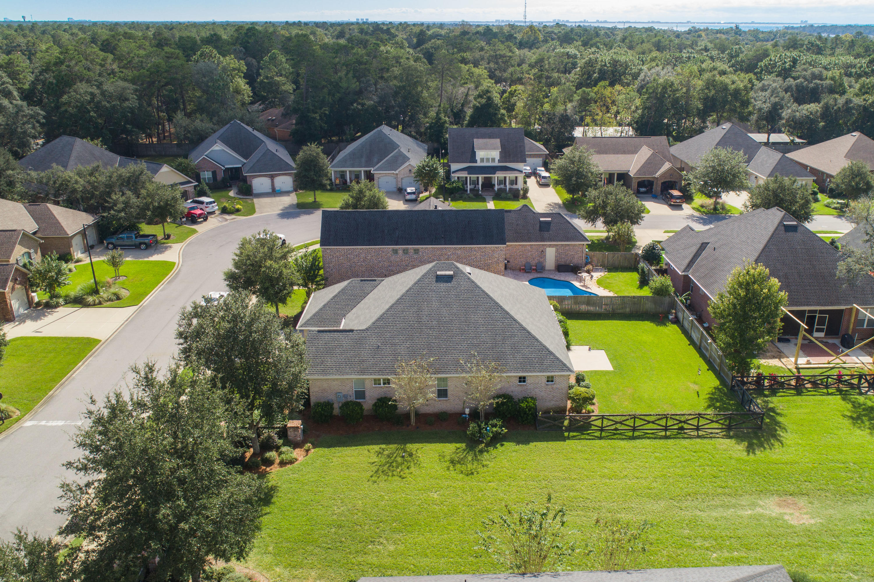 THE STABLES AT ROCKY BAYOU - Residential