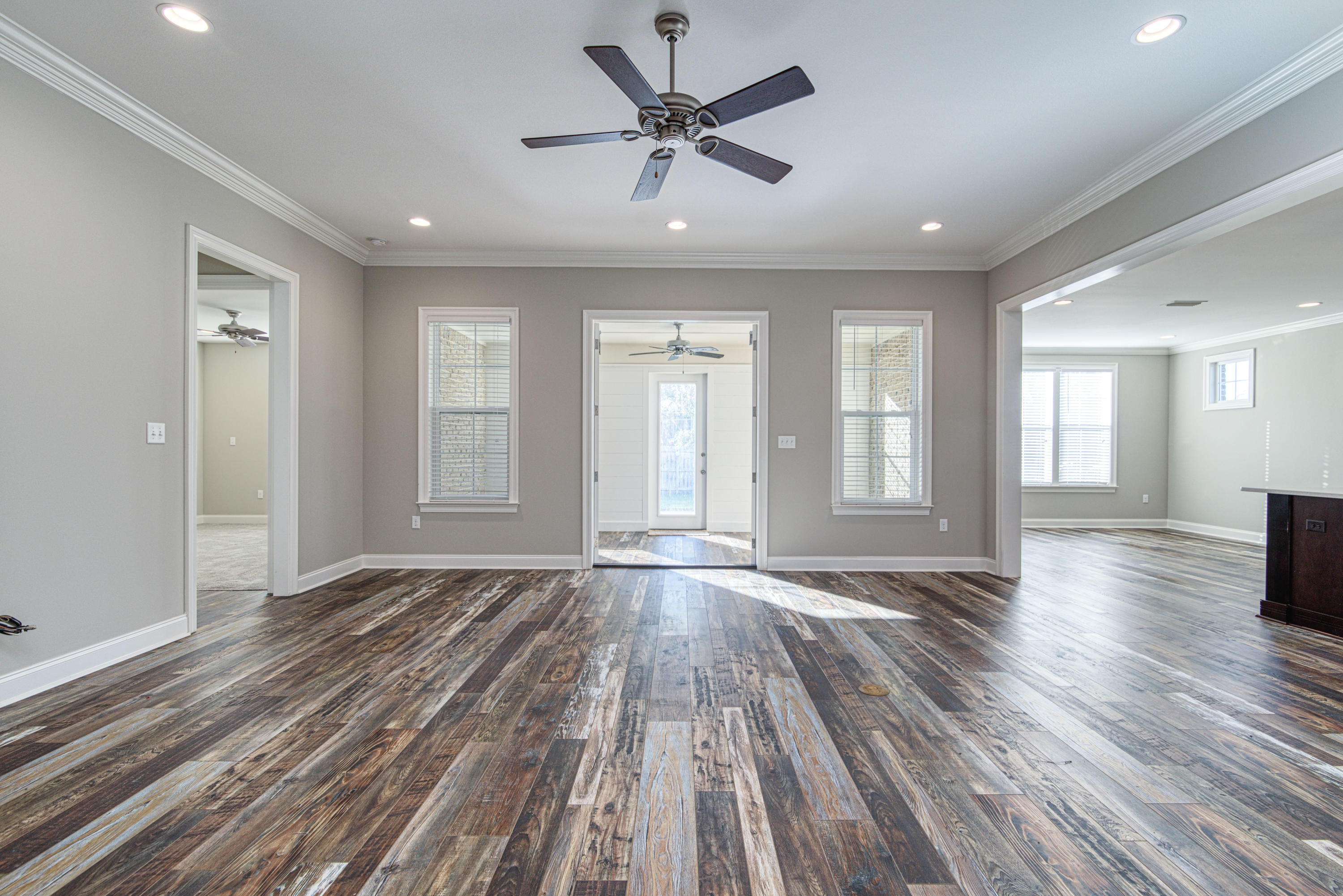 THE STABLES AT ROCKY BAYOU - Residential