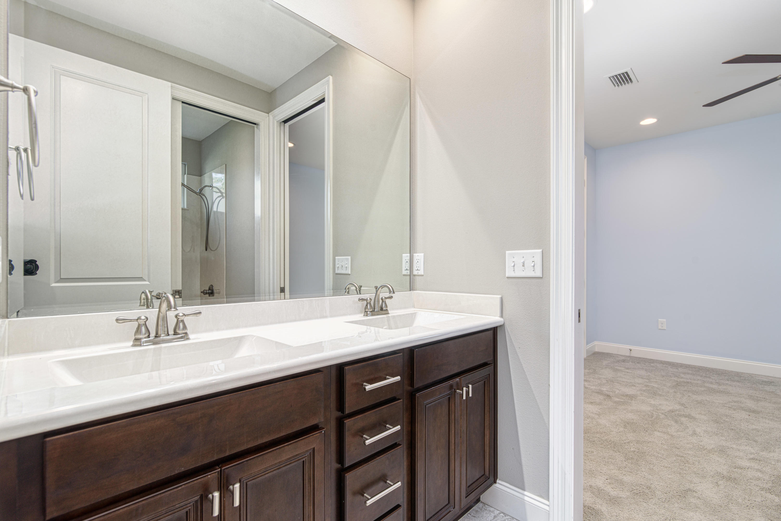 THE STABLES AT ROCKY BAYOU - Residential