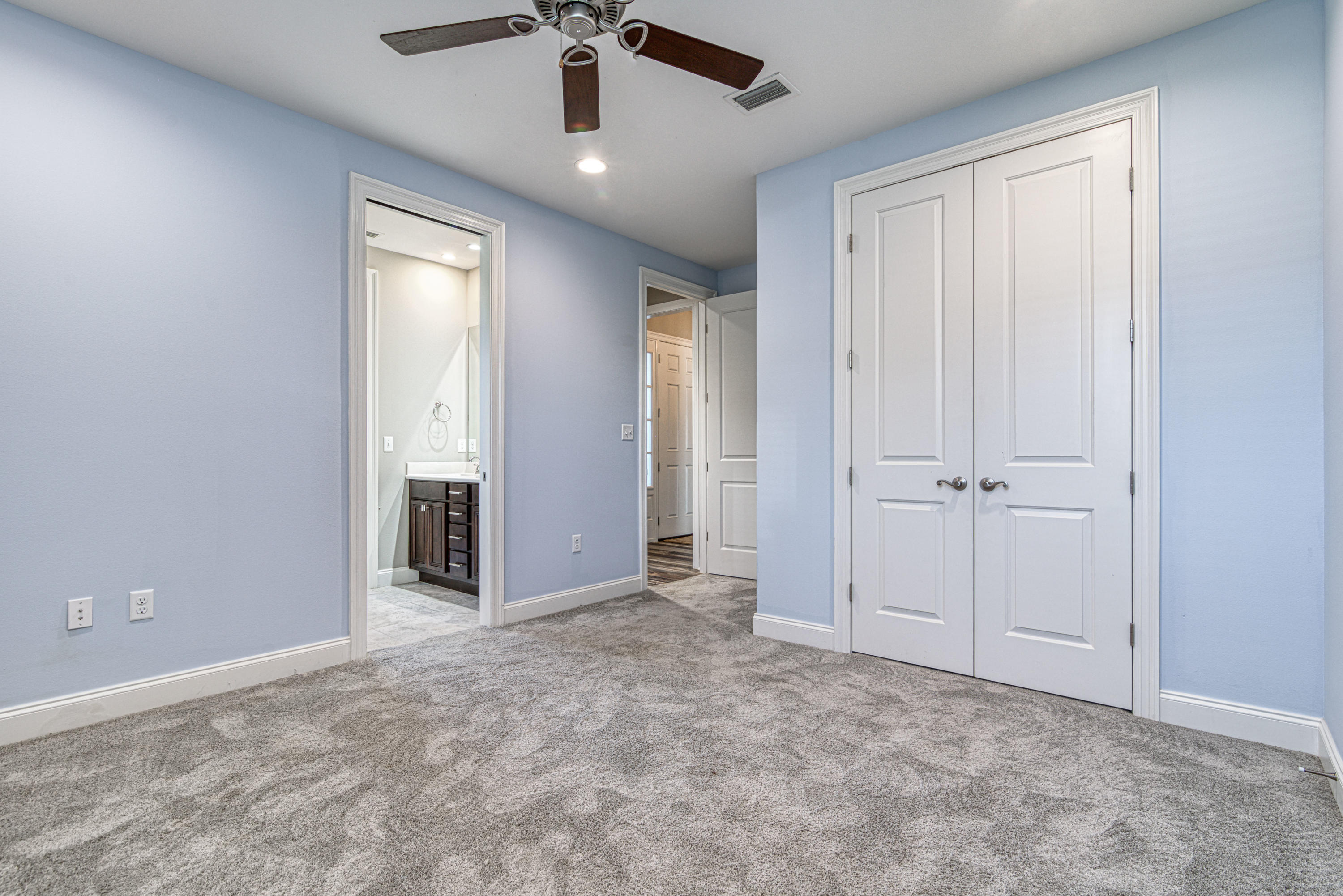 THE STABLES AT ROCKY BAYOU - Residential