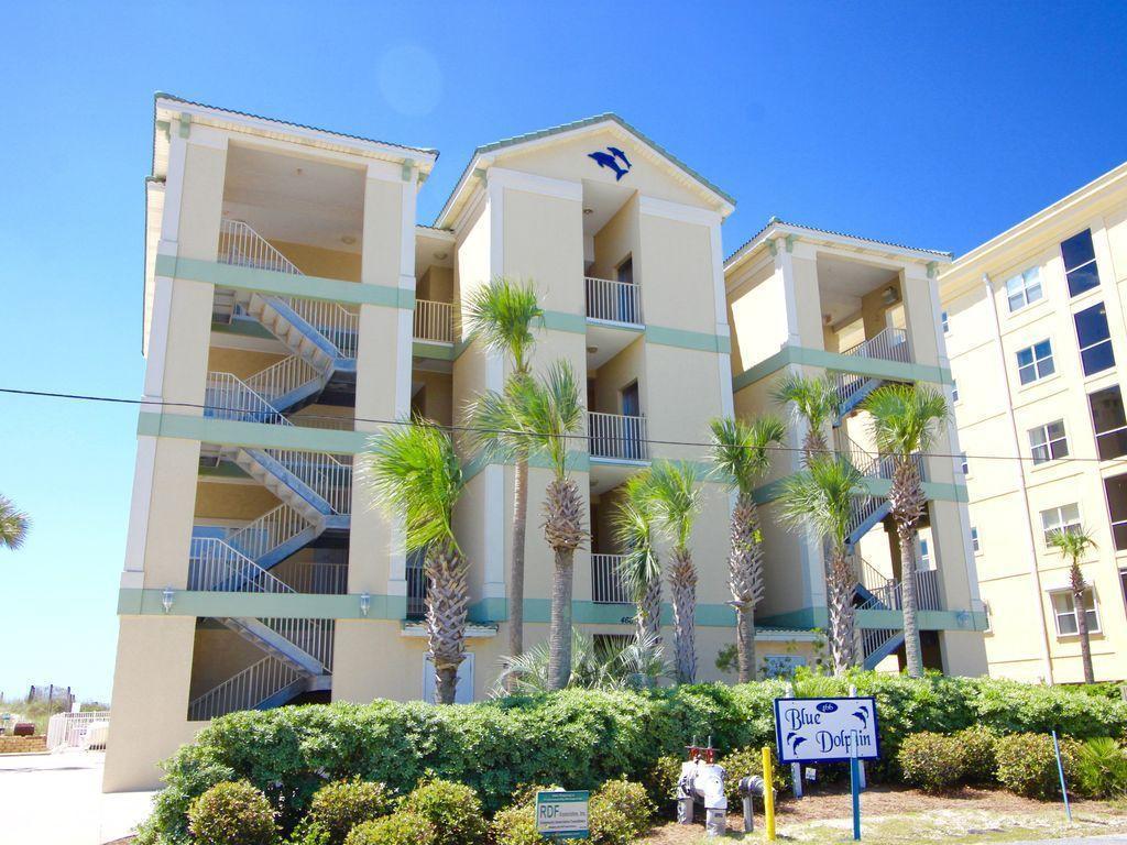 BLUE DOLPHIN CONDO - Residential