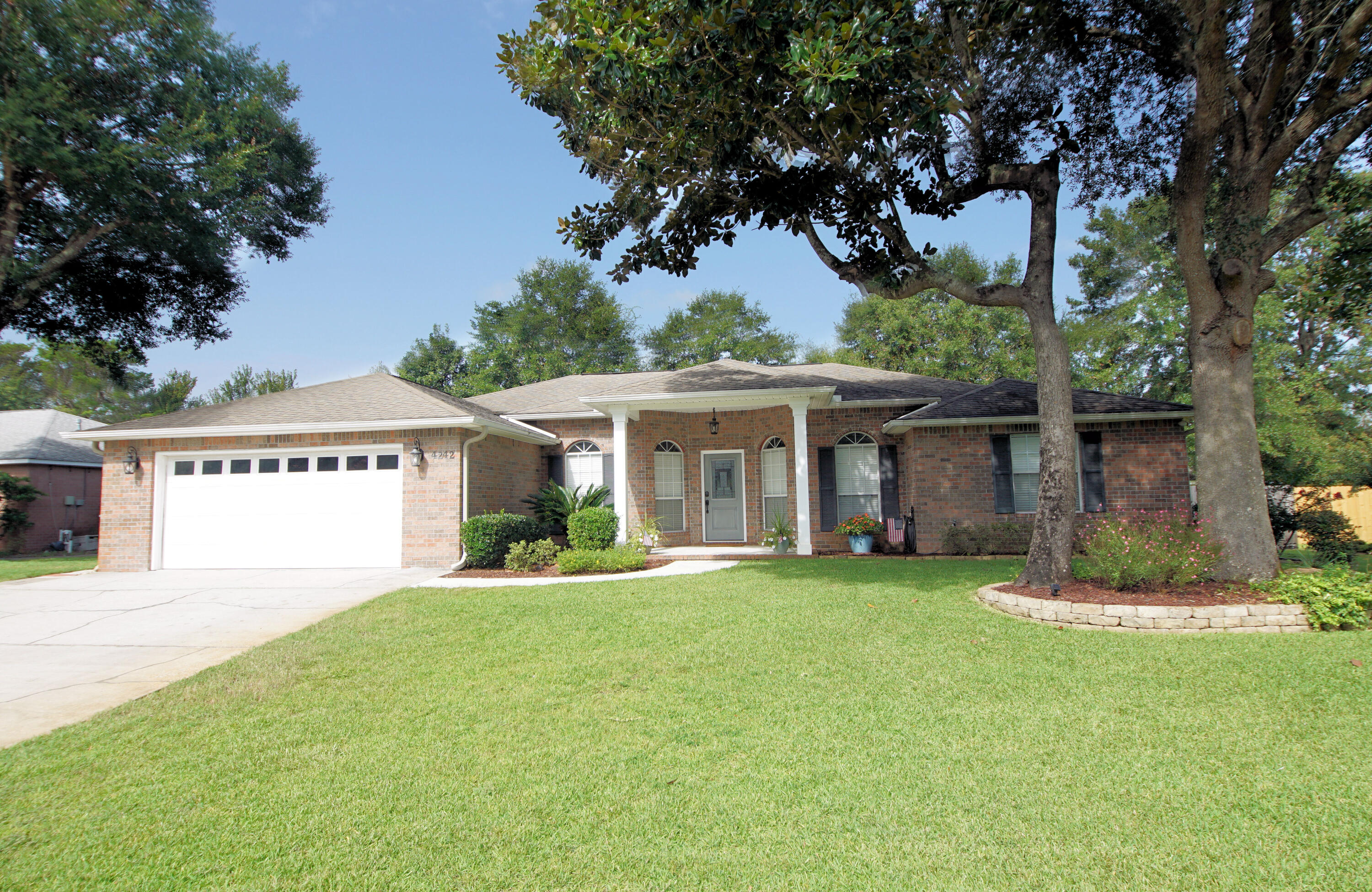 SHADOW OAK S/D - Residential