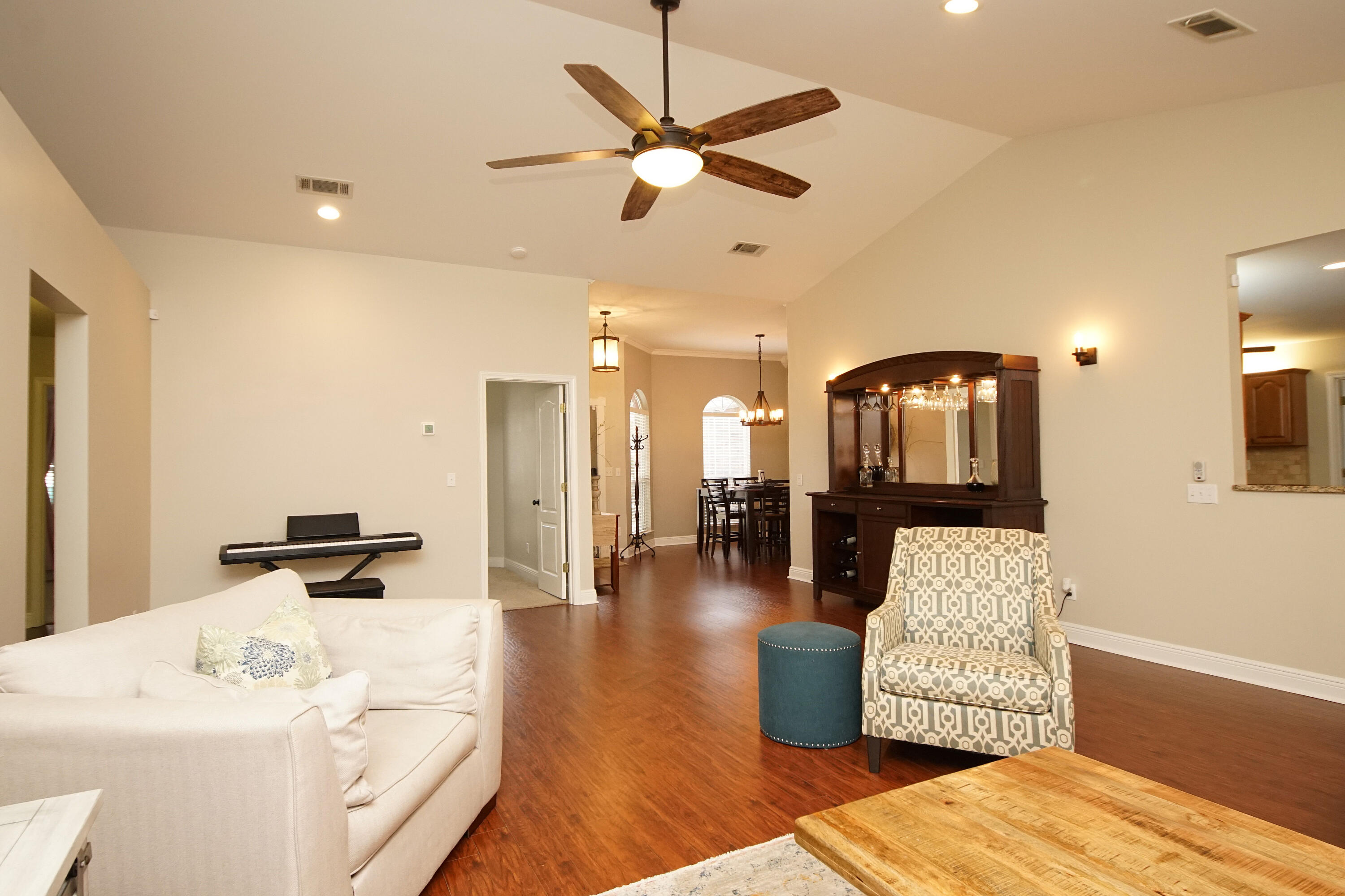 SHADOW OAK S/D - Residential