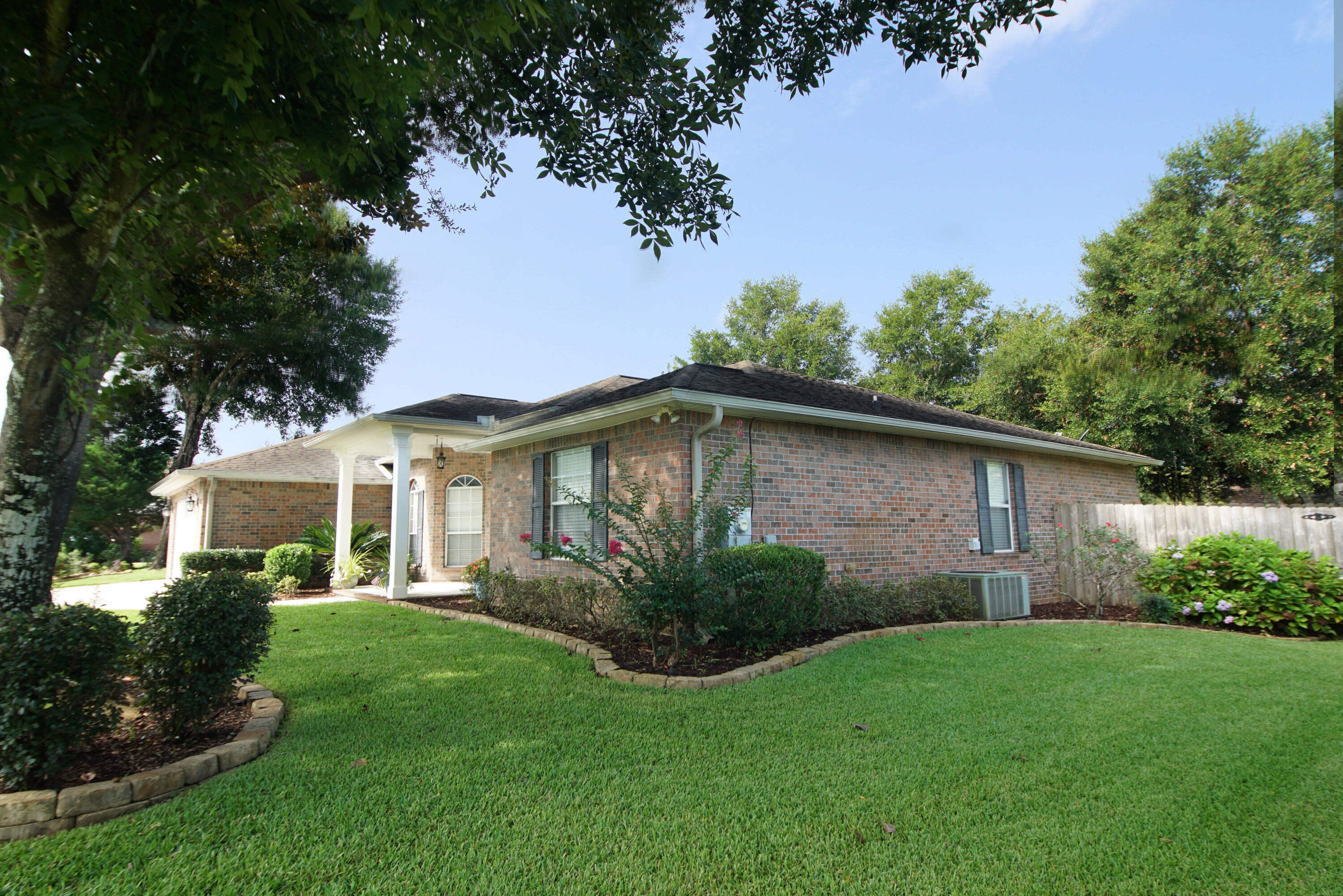 SHADOW OAK S/D - Residential