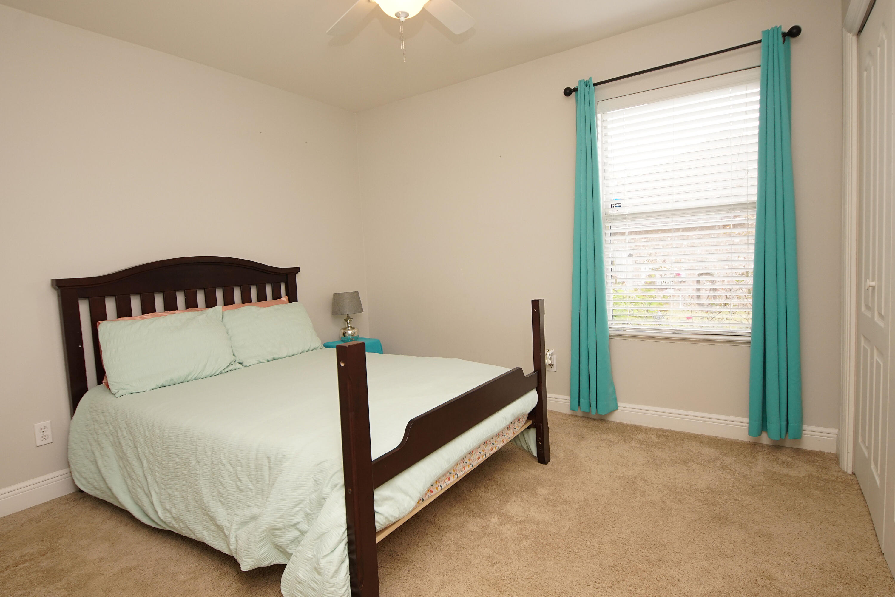 SHADOW OAK S/D - Residential