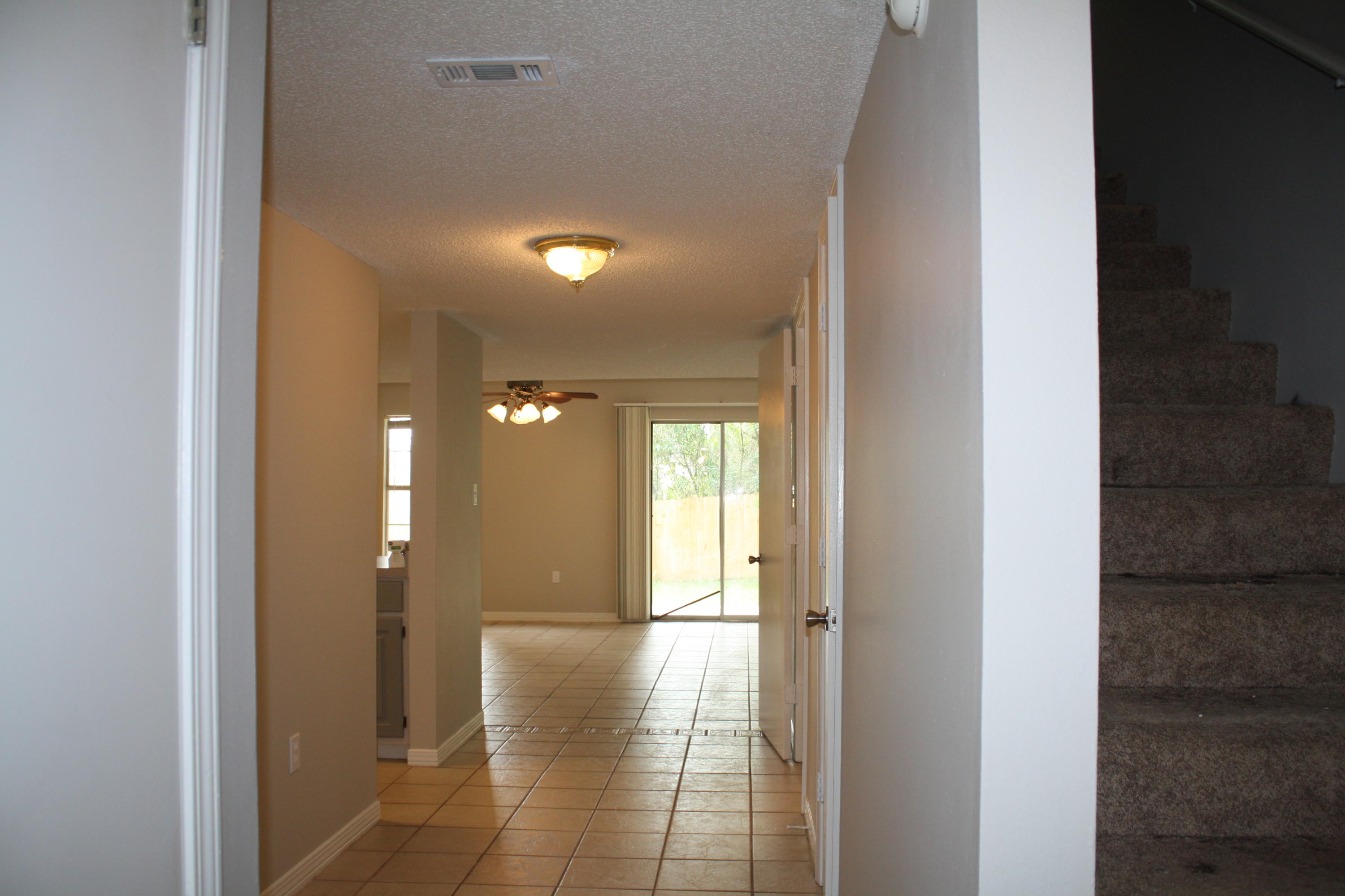 SCHNEIDER DRIVE T/H - Residential