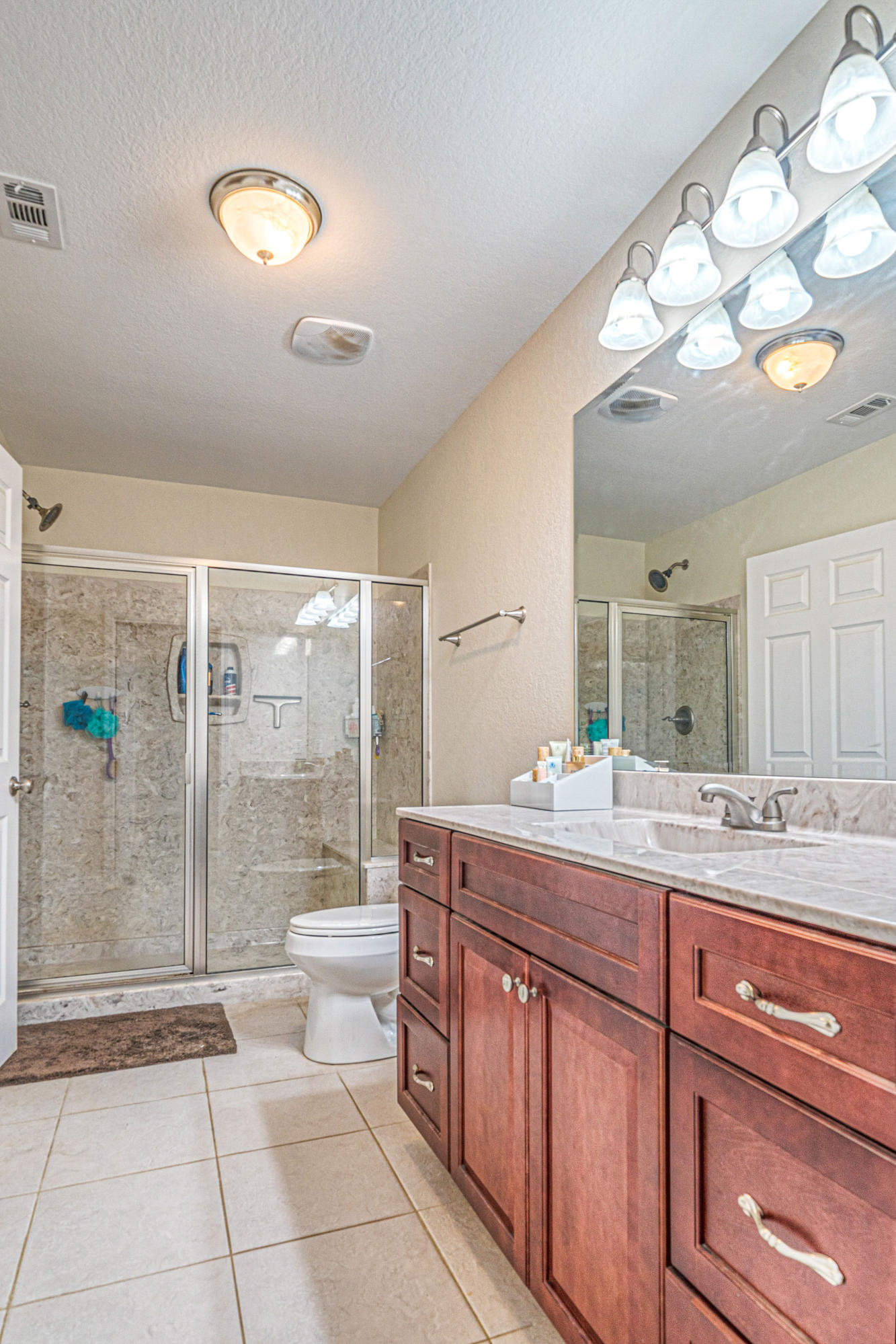 CRESTVIEW MANOR - Residential