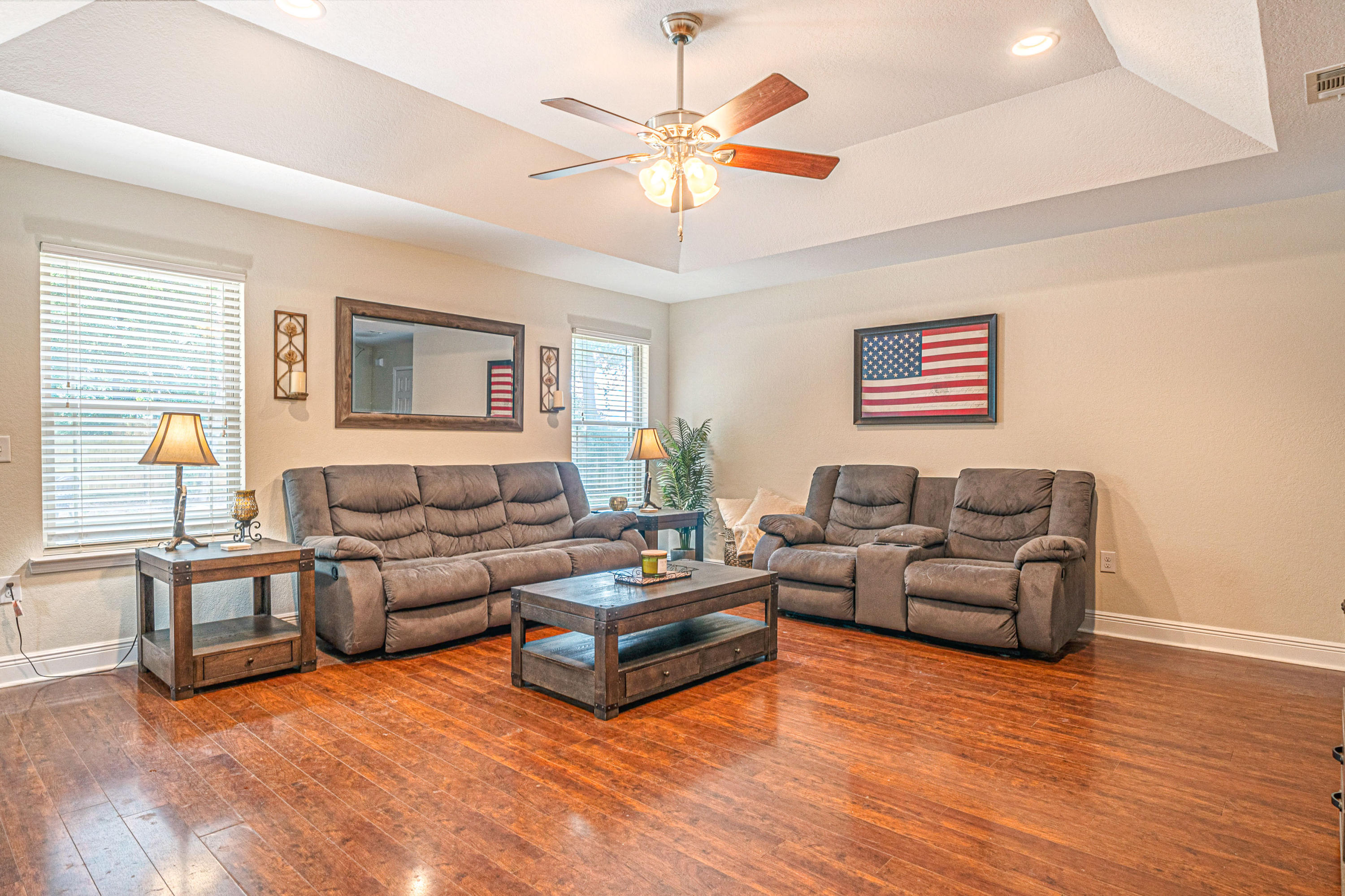 CRESTVIEW MANOR - Residential