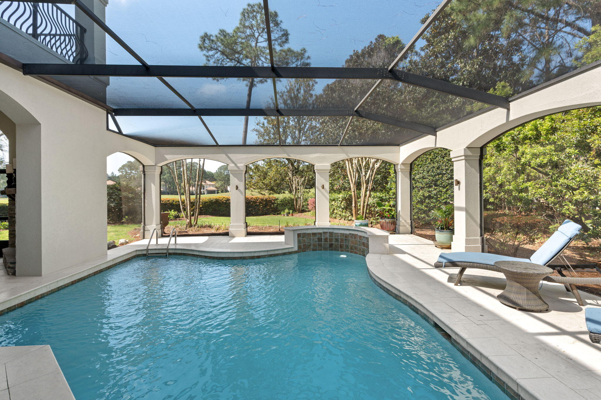 BURNT PINE - Residential