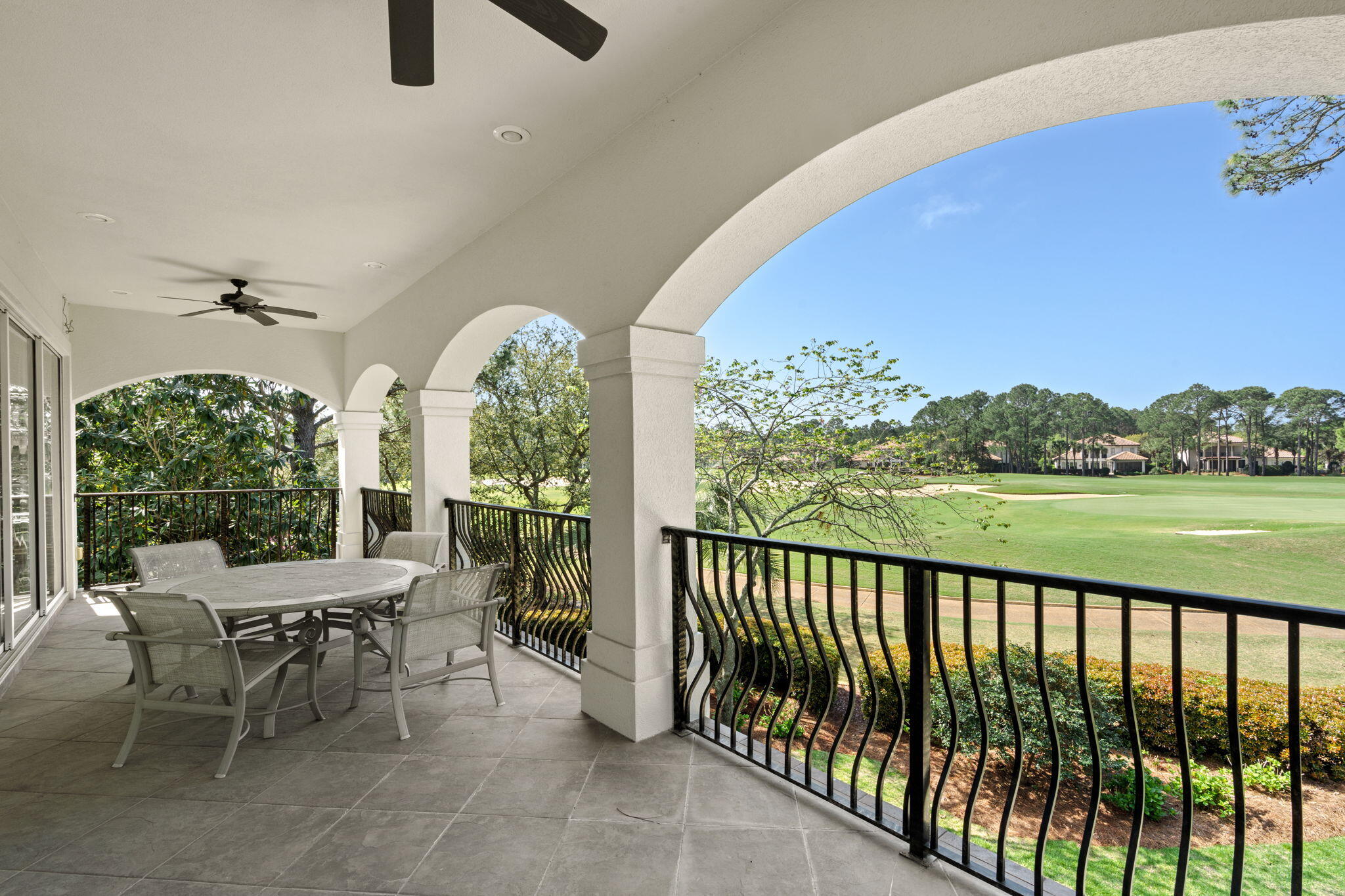 BURNT PINE - Residential