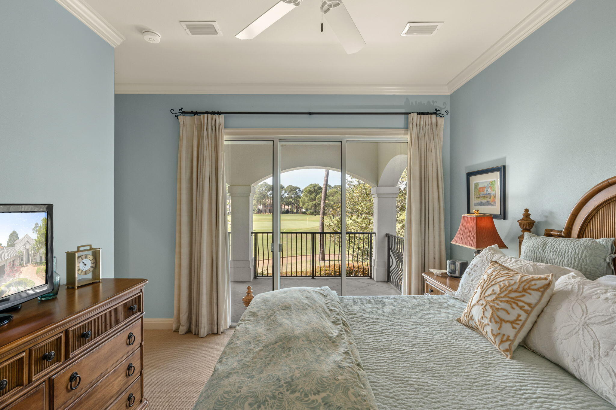 BURNT PINE - Residential