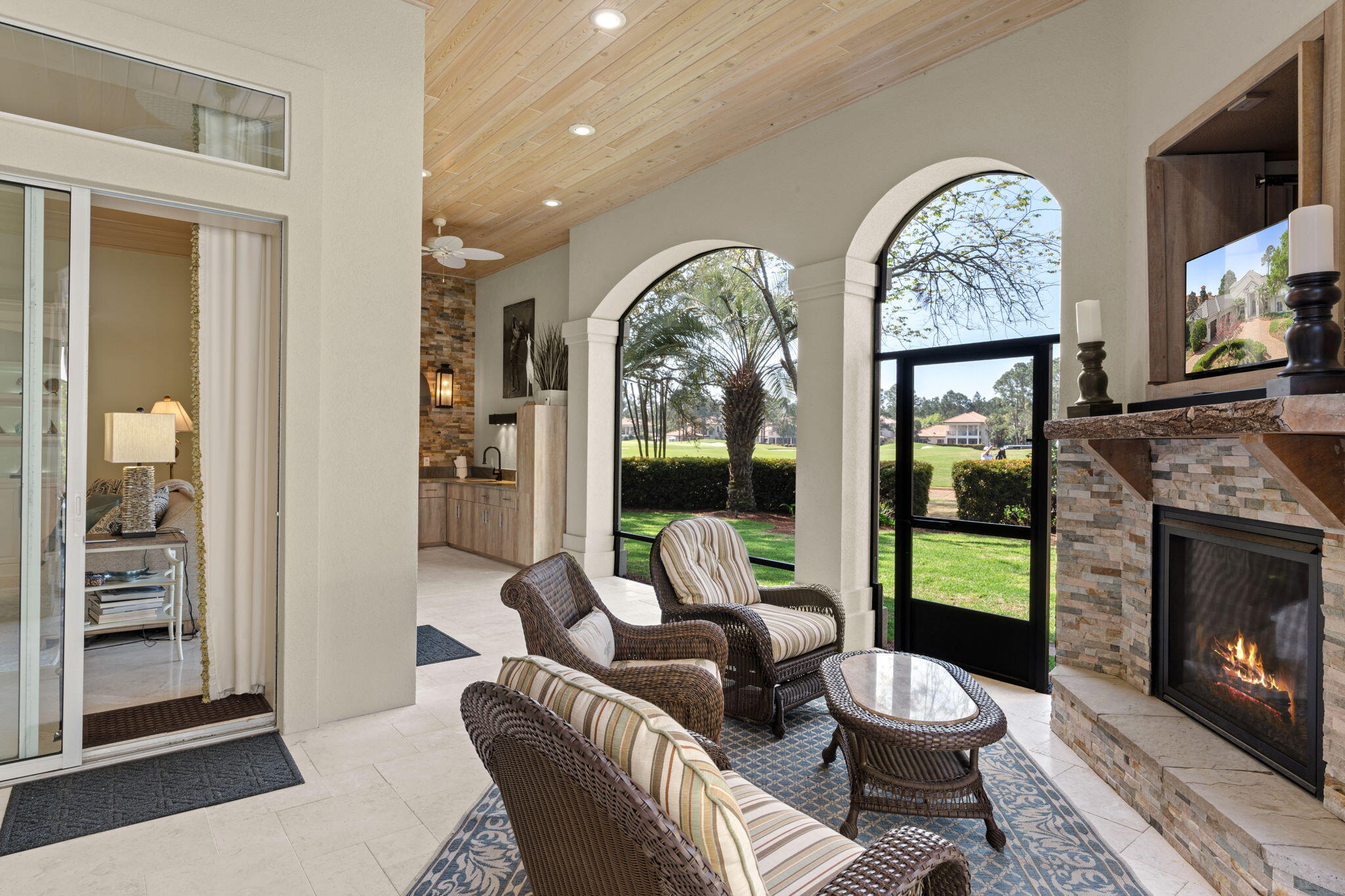 BURNT PINE - Residential