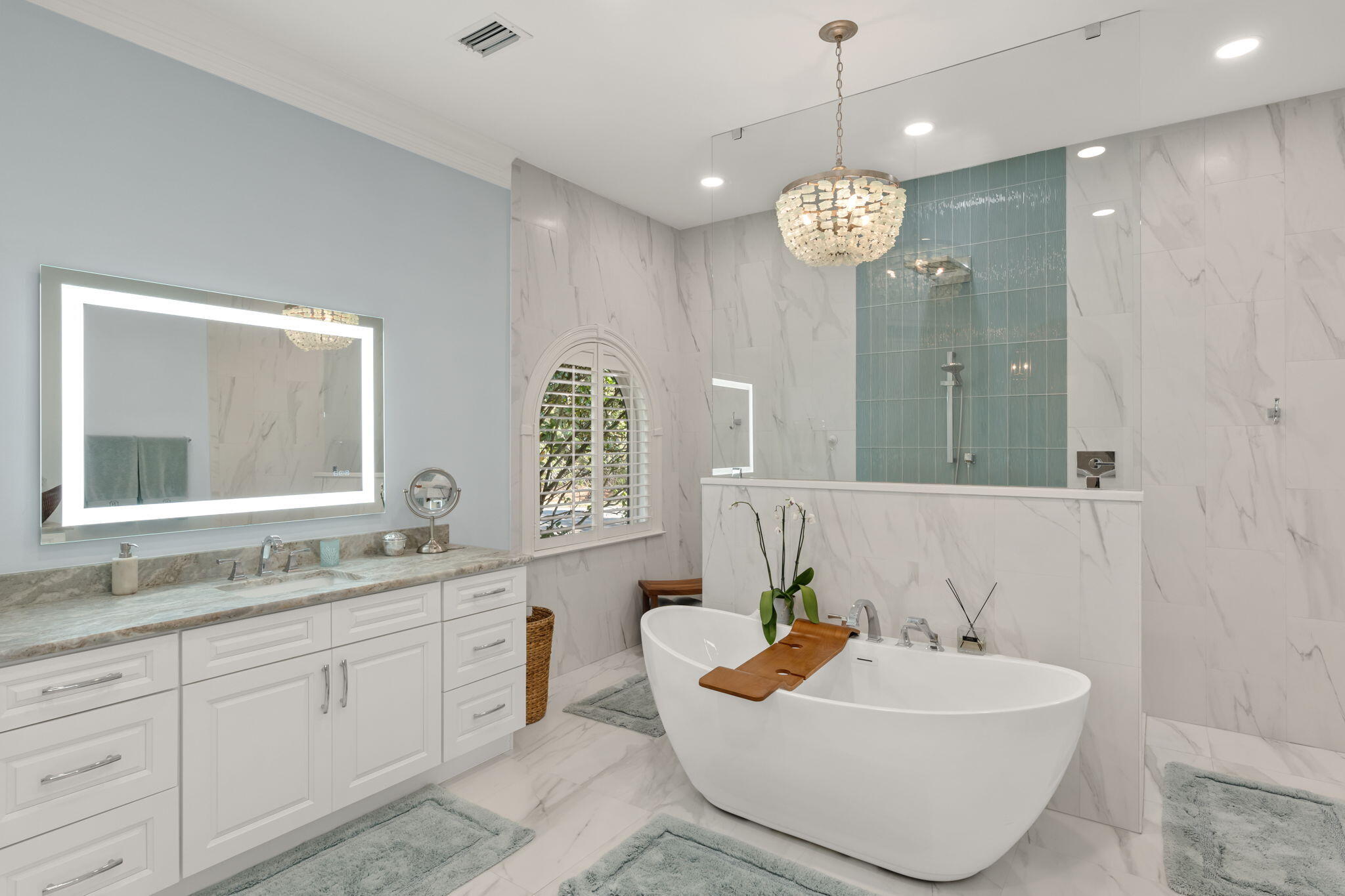 BURNT PINE - Residential