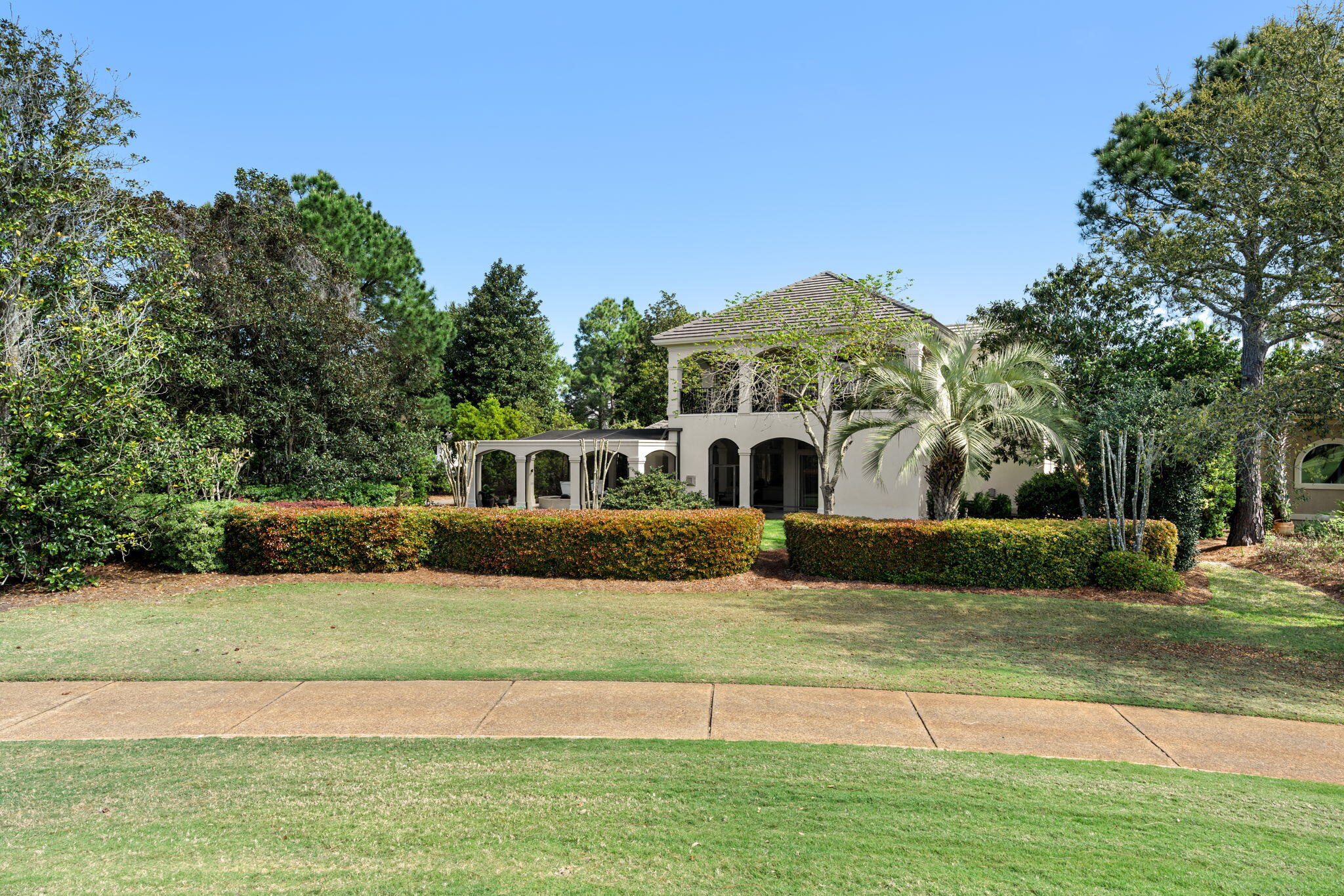 BURNT PINE - Residential