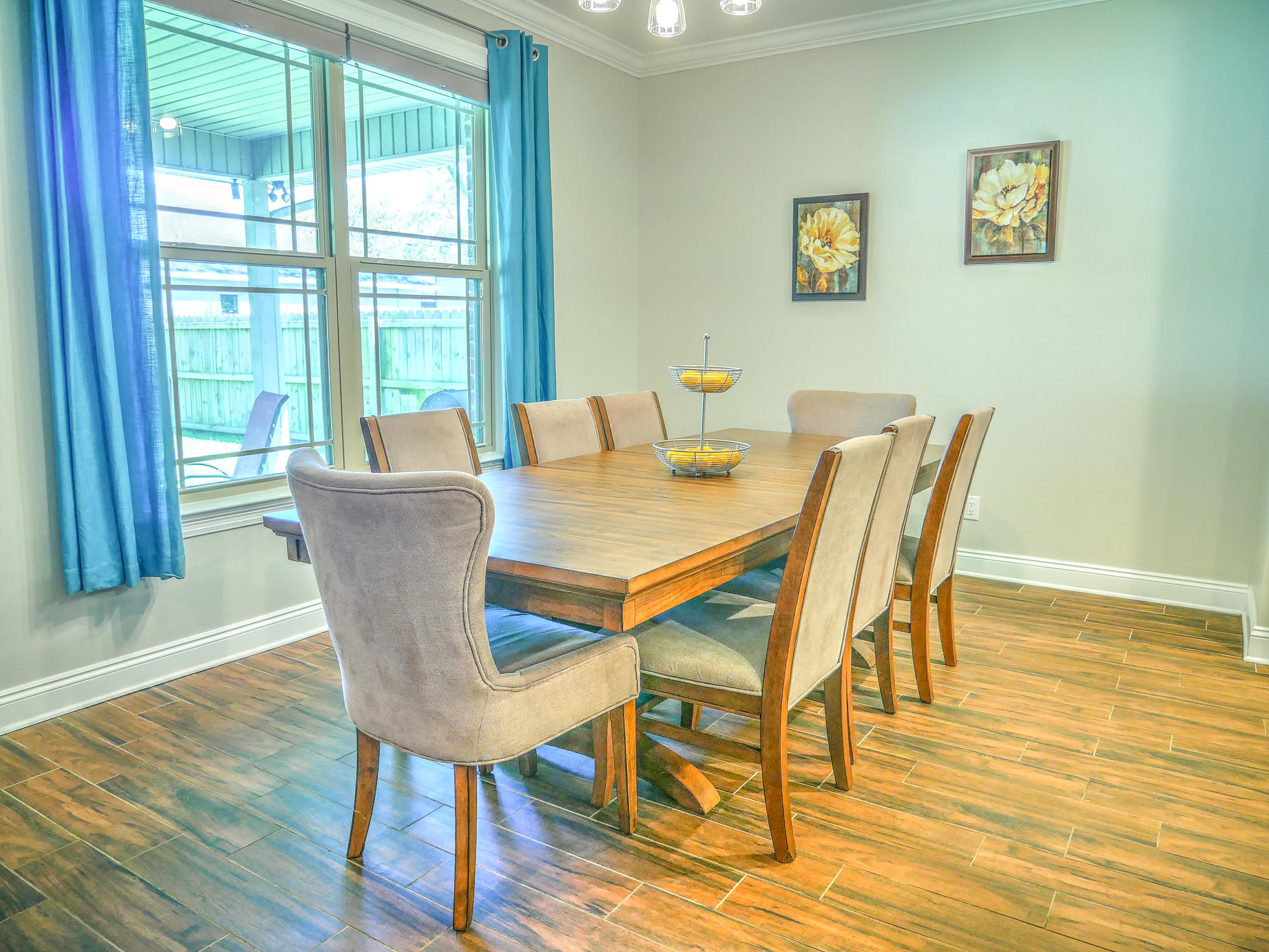 WOODLAND SHORES - Residential