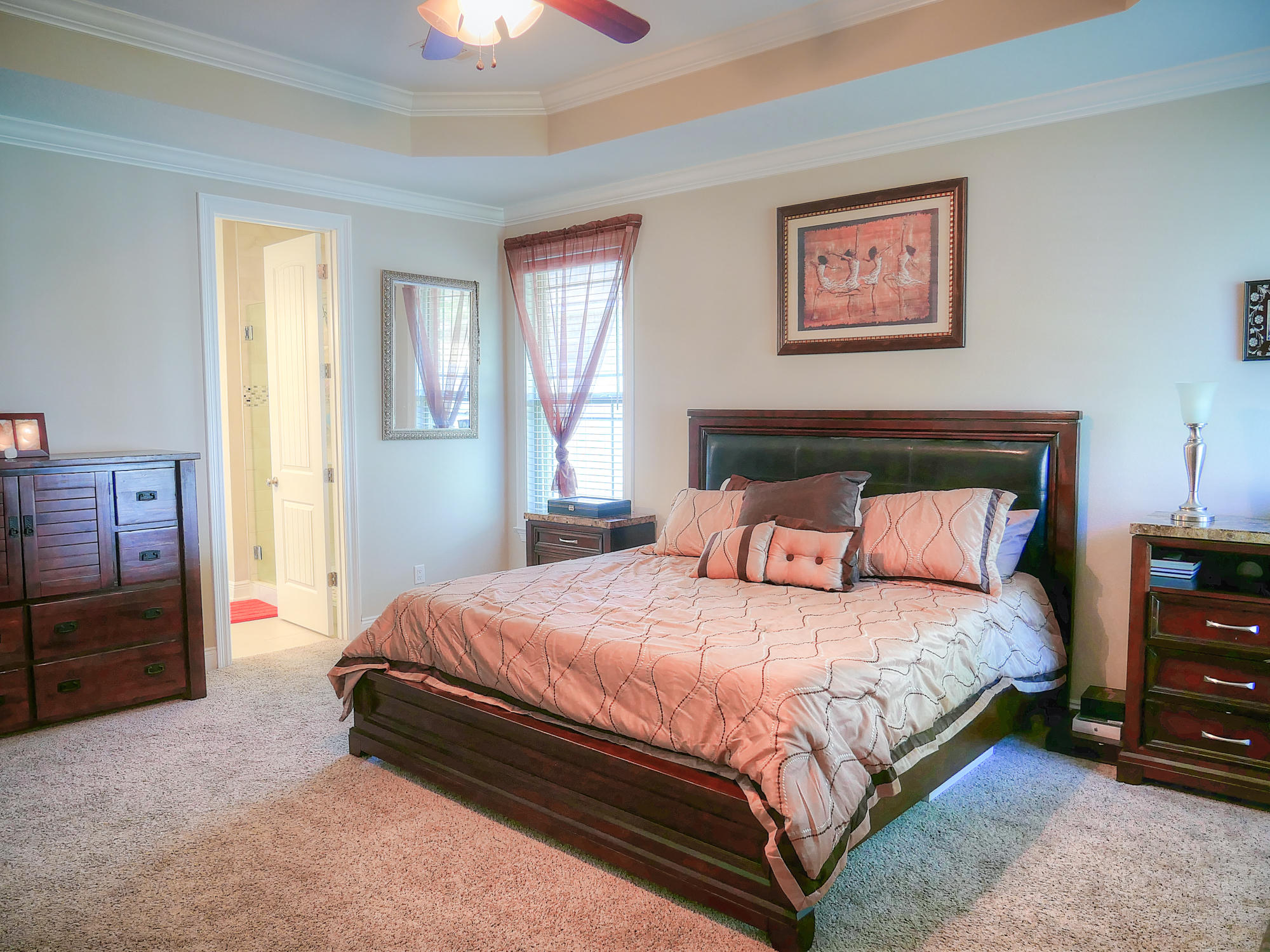 WOODLAND SHORES - Residential