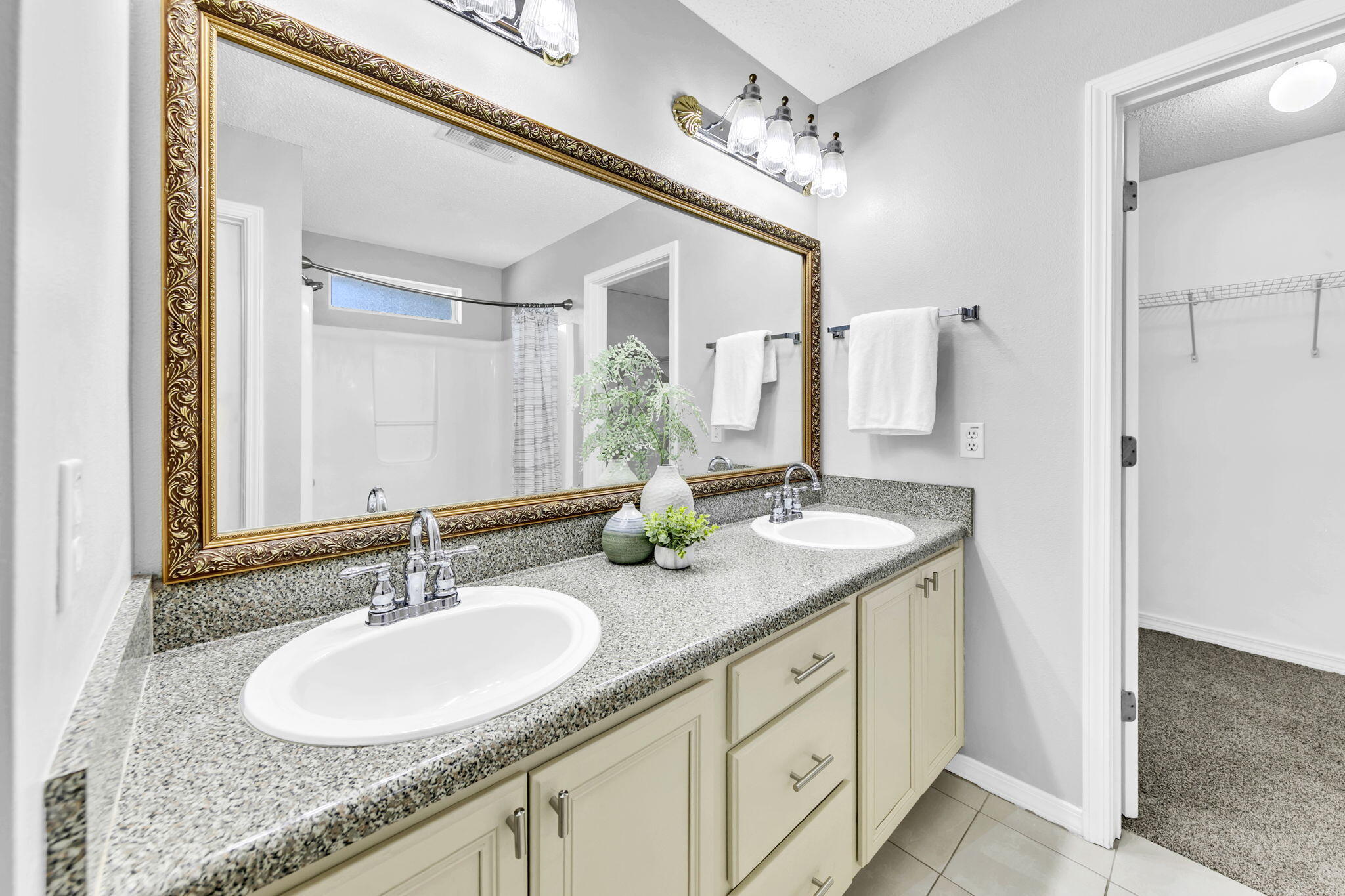 NORTHVIEW ESTATES 5TH ADDN - Residential