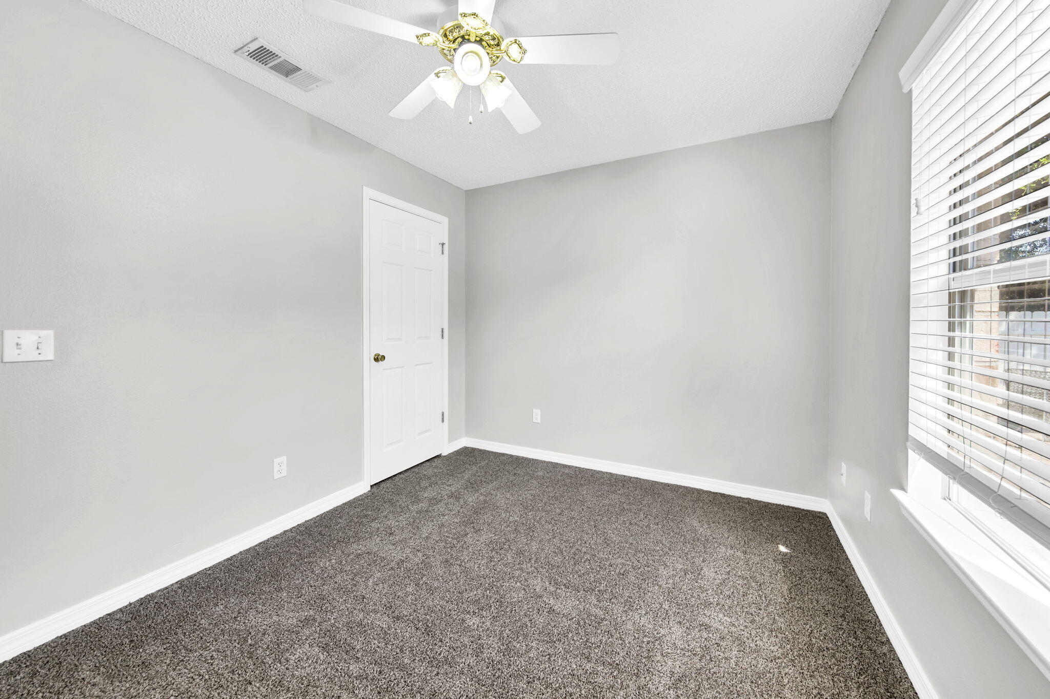 NORTHVIEW ESTATES 5TH ADDN - Residential