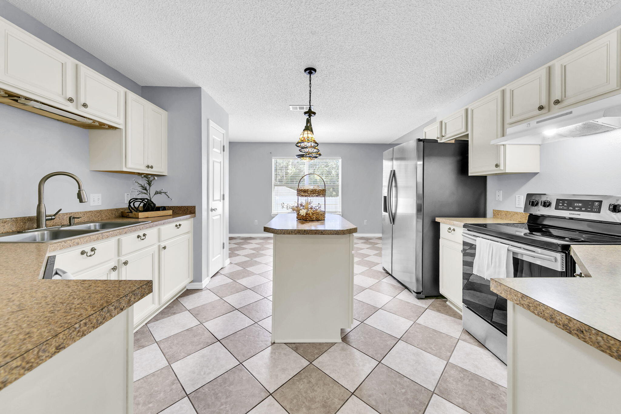 NORTHVIEW ESTATES 5TH ADDN - Residential