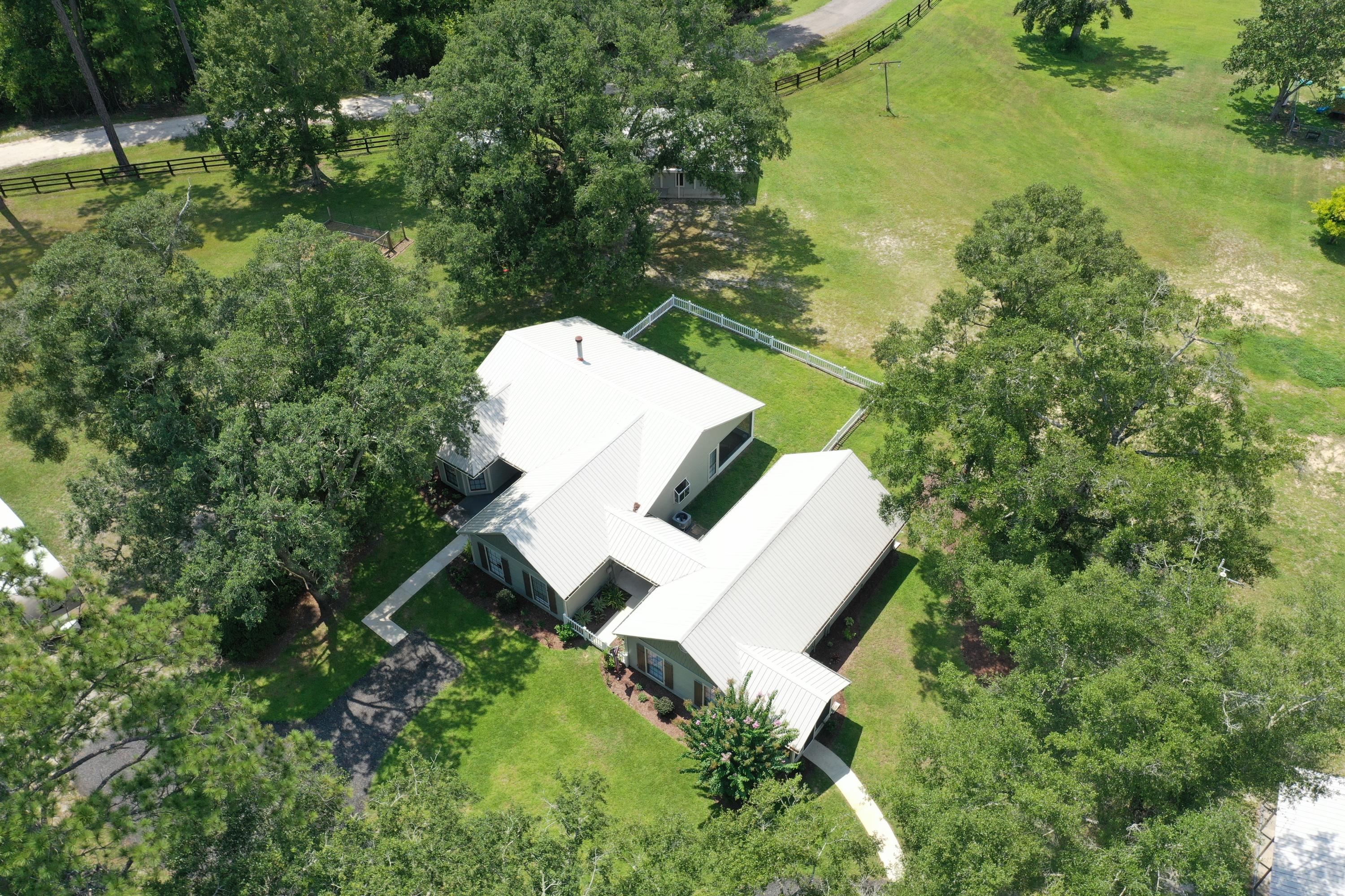 NO RECORDED SUBDIVISION - Residential