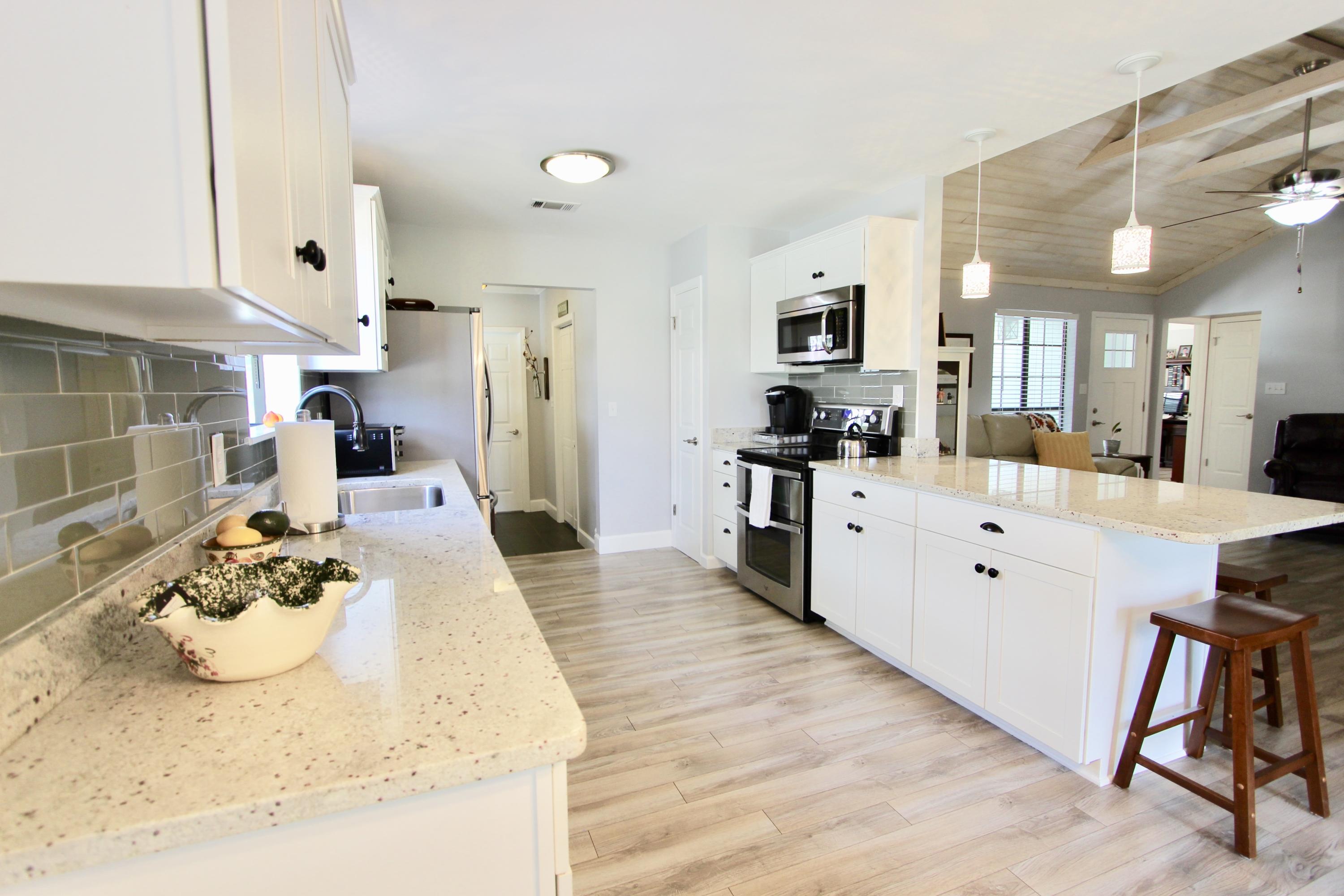 NO RECORDED SUBDIVISION - Residential