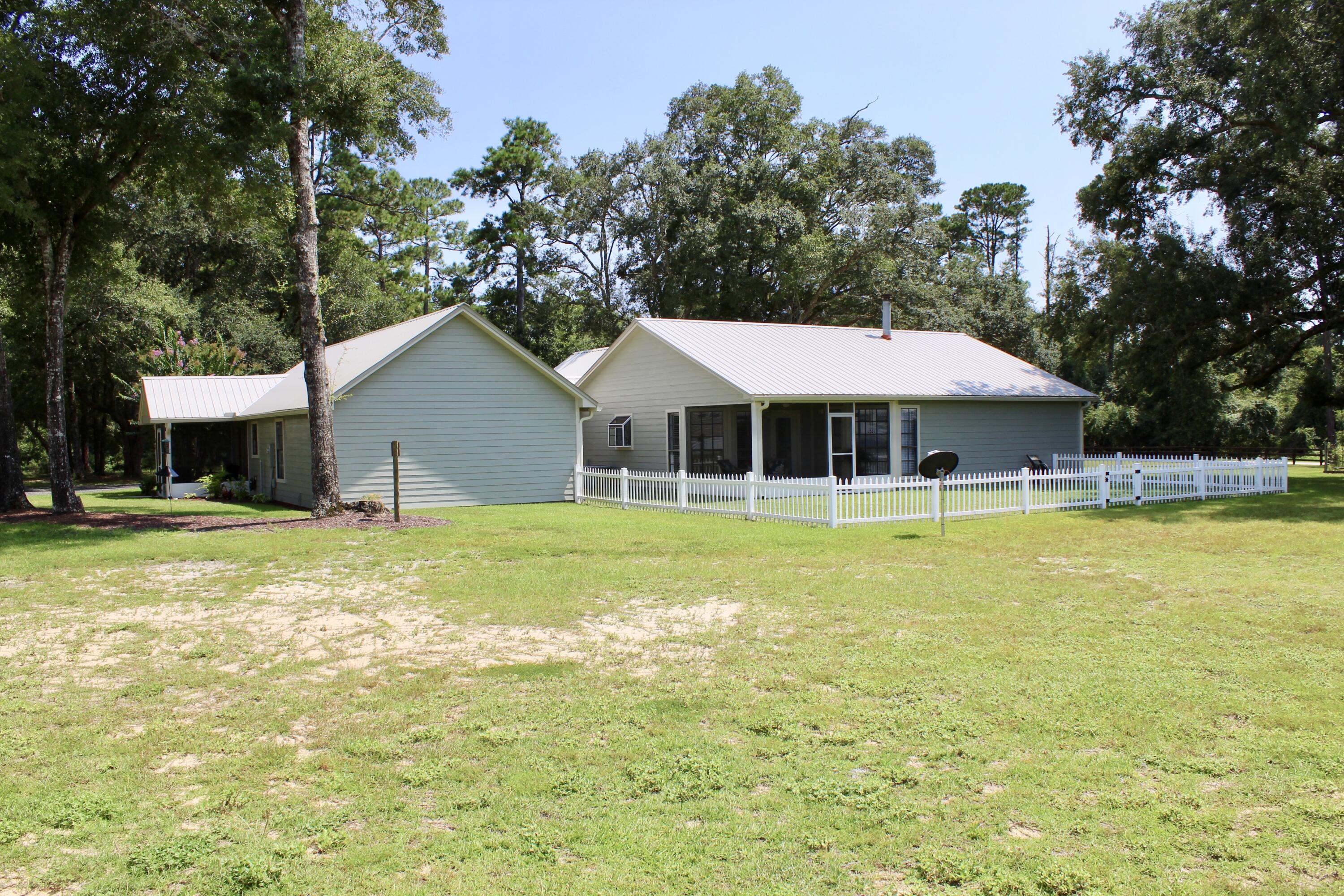 NO RECORDED SUBDIVISION - Residential