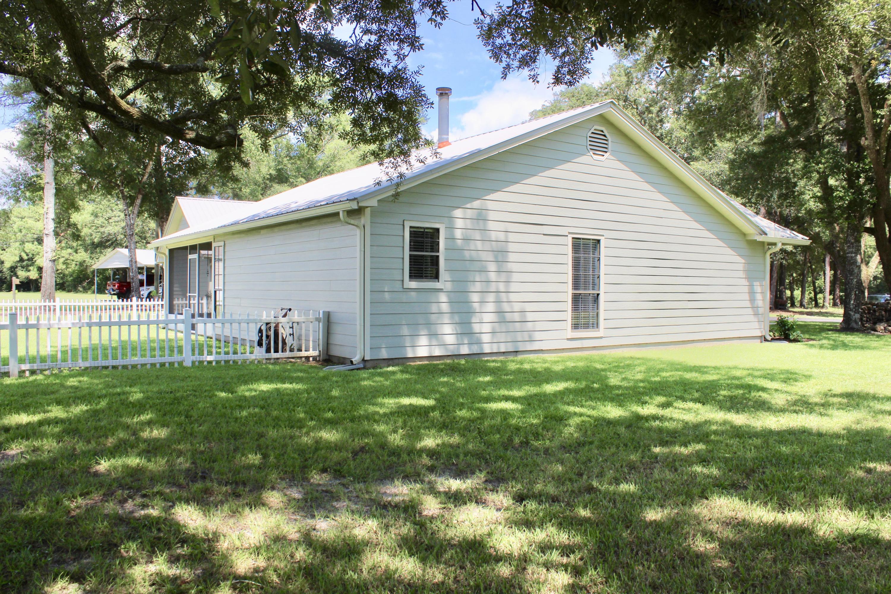 NO RECORDED SUBDIVISION - Residential