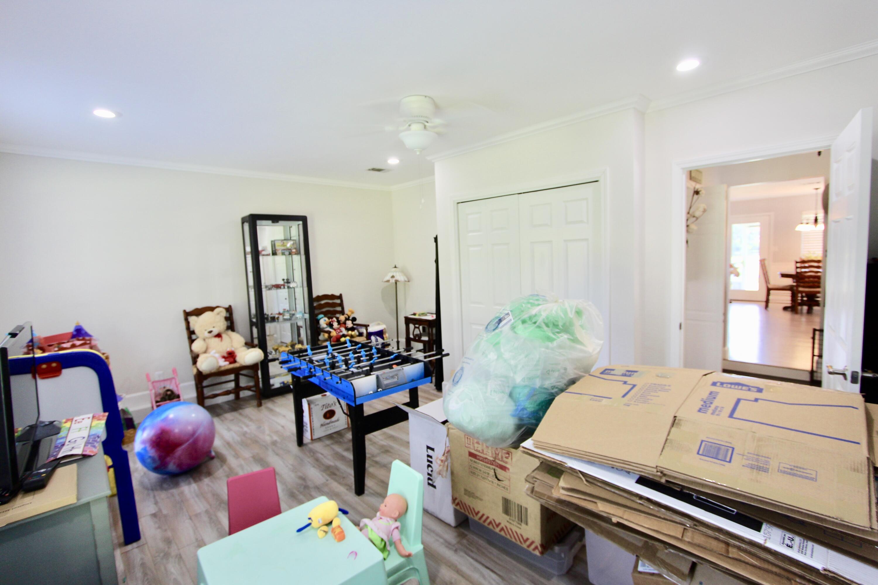 NO RECORDED SUBDIVISION - Residential