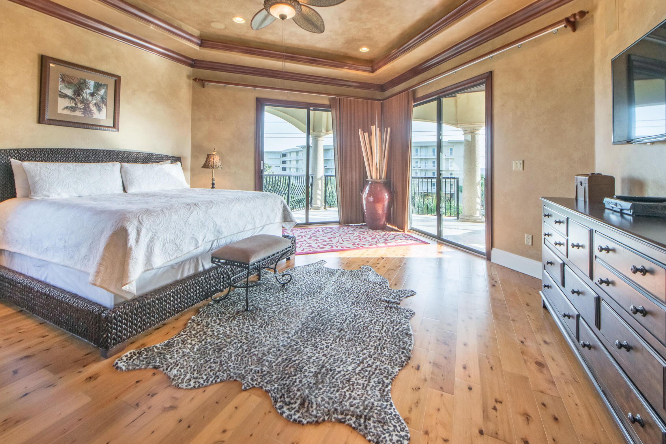 SAINT TROPEZ - Residential