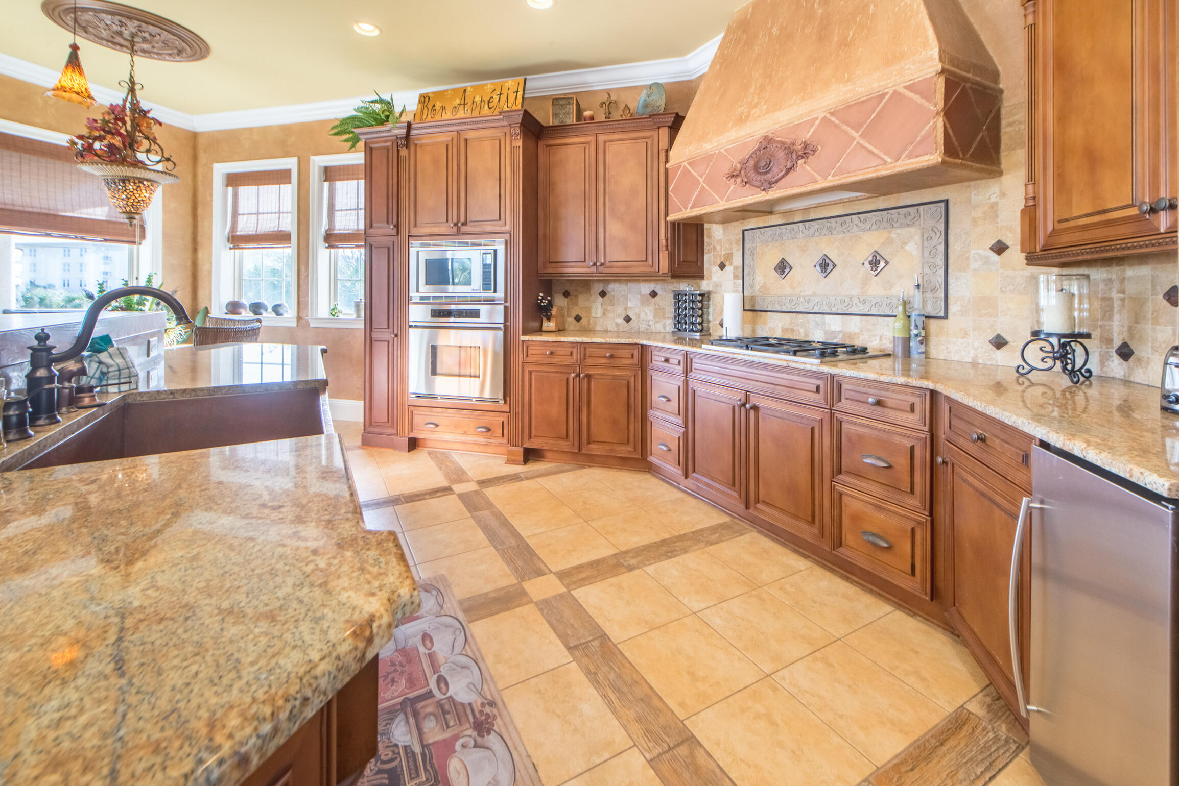 SAINT TROPEZ - Residential