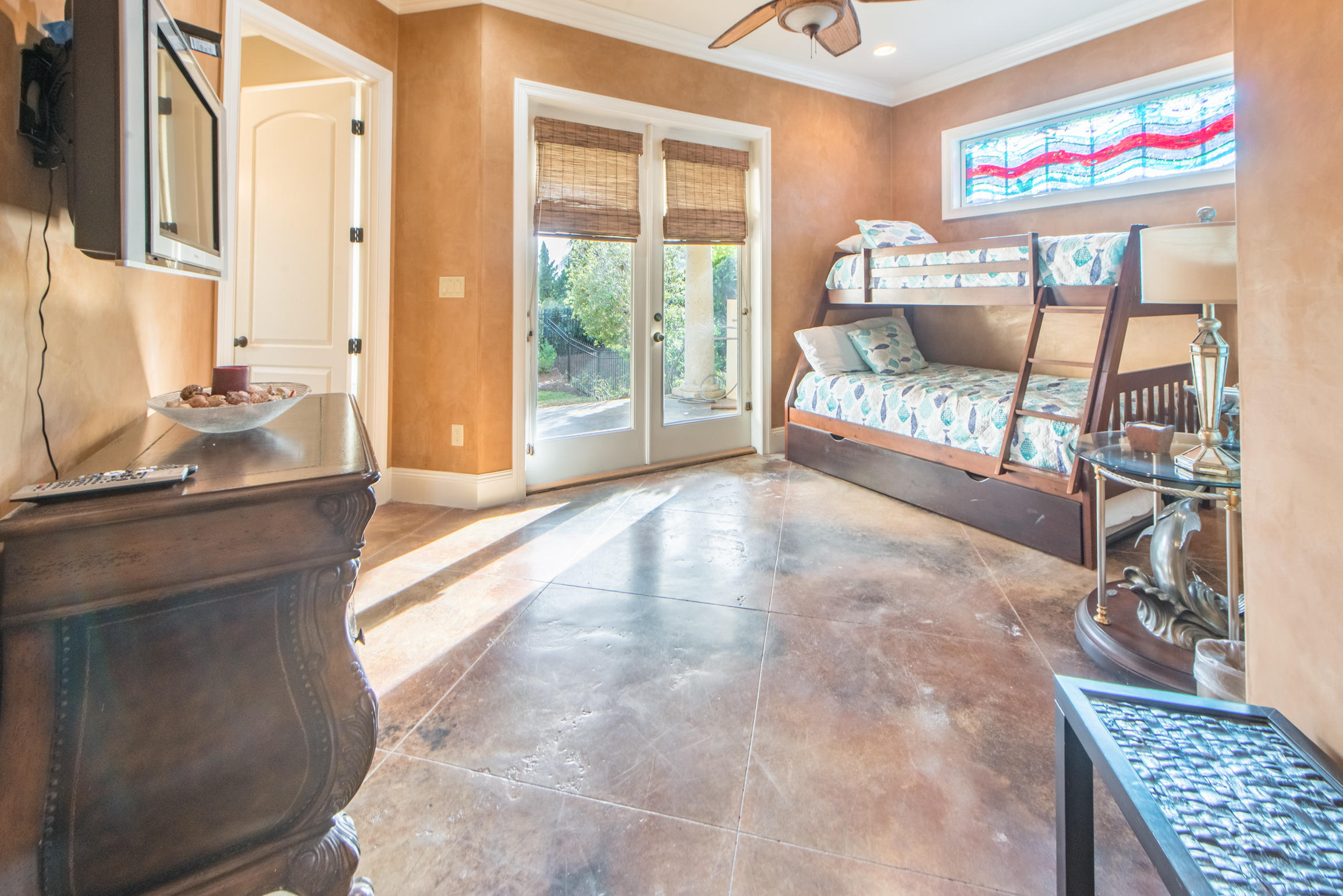 SAINT TROPEZ - Residential