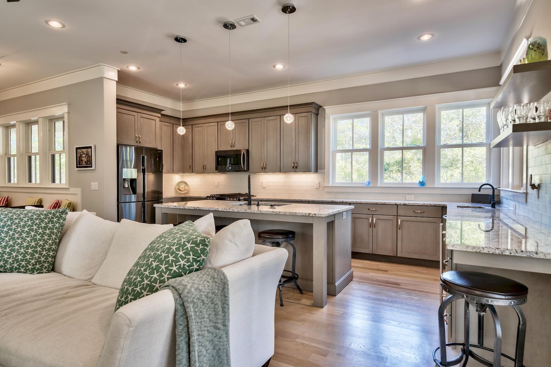 DRAPER LAKE COASTAL VILLAGE - Residential