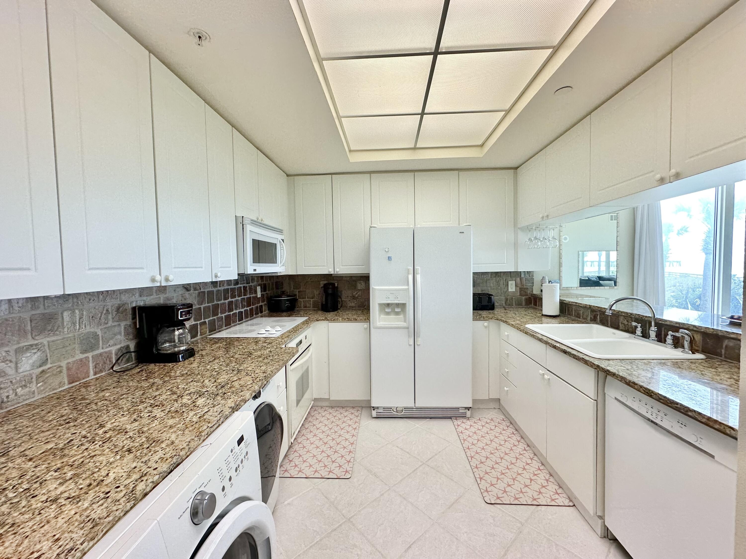 CARIBBEAN RESORT. NAVARRE BEACH - Residential
