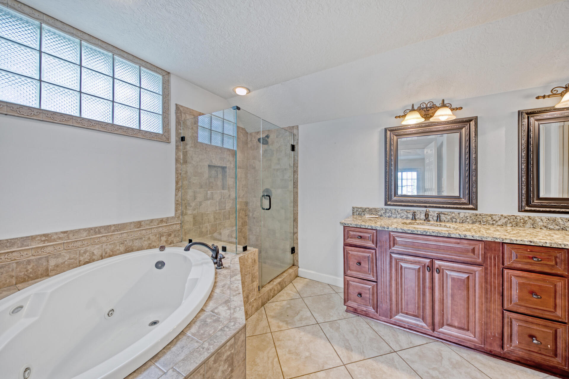 PARISH POINT - Residential