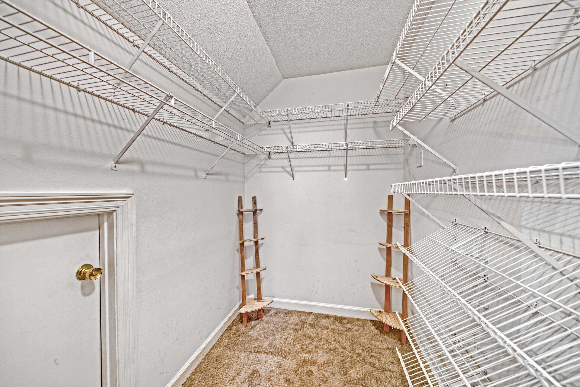 PARISH POINT - Residential