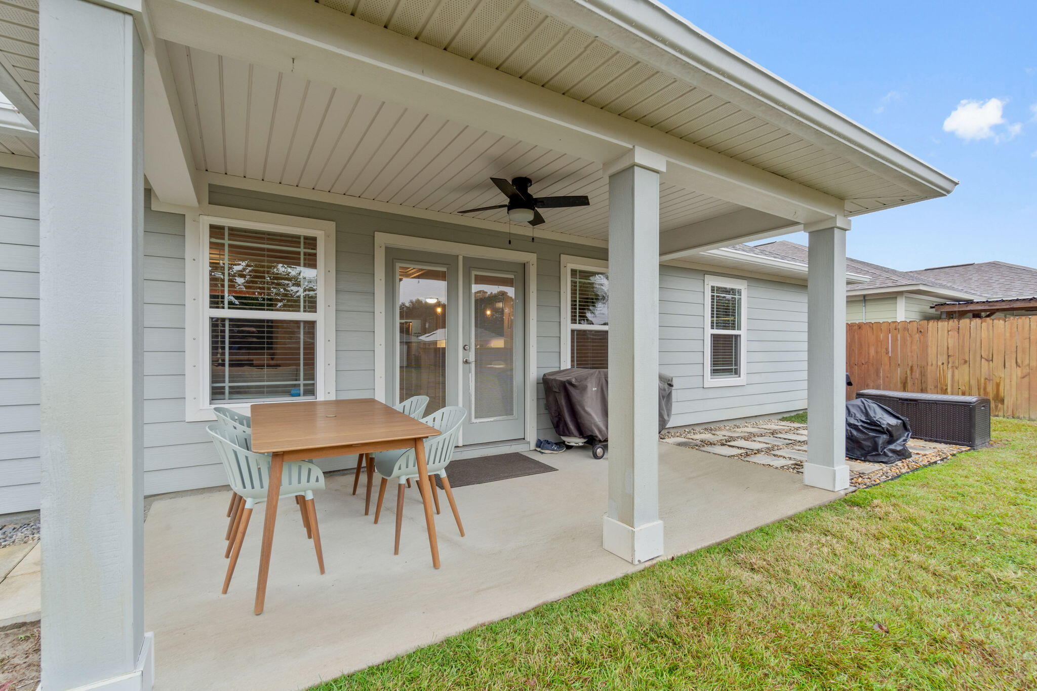 NAVARRE S/D 2ND ADDN - Residential