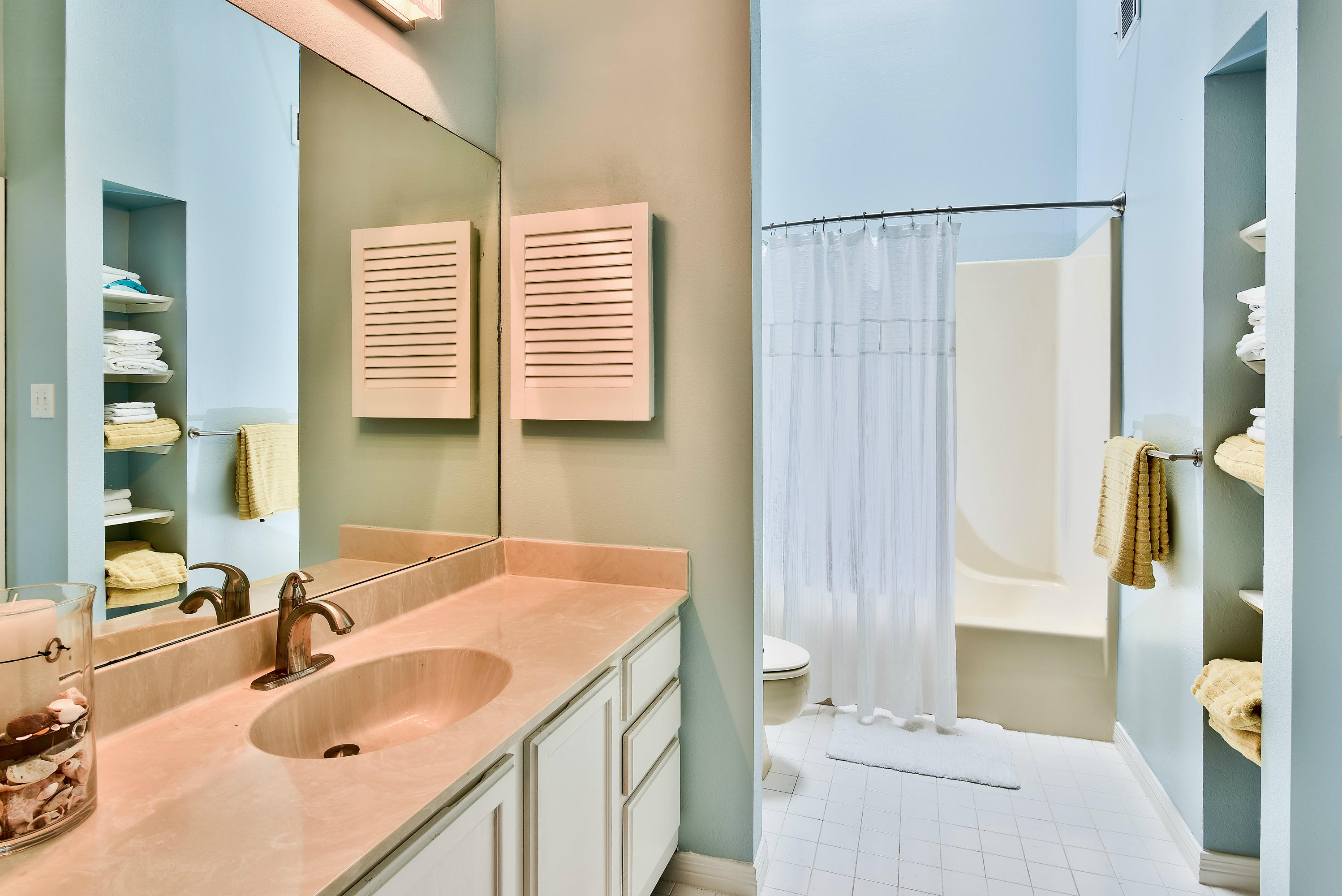 Seawinds T/H - Residential