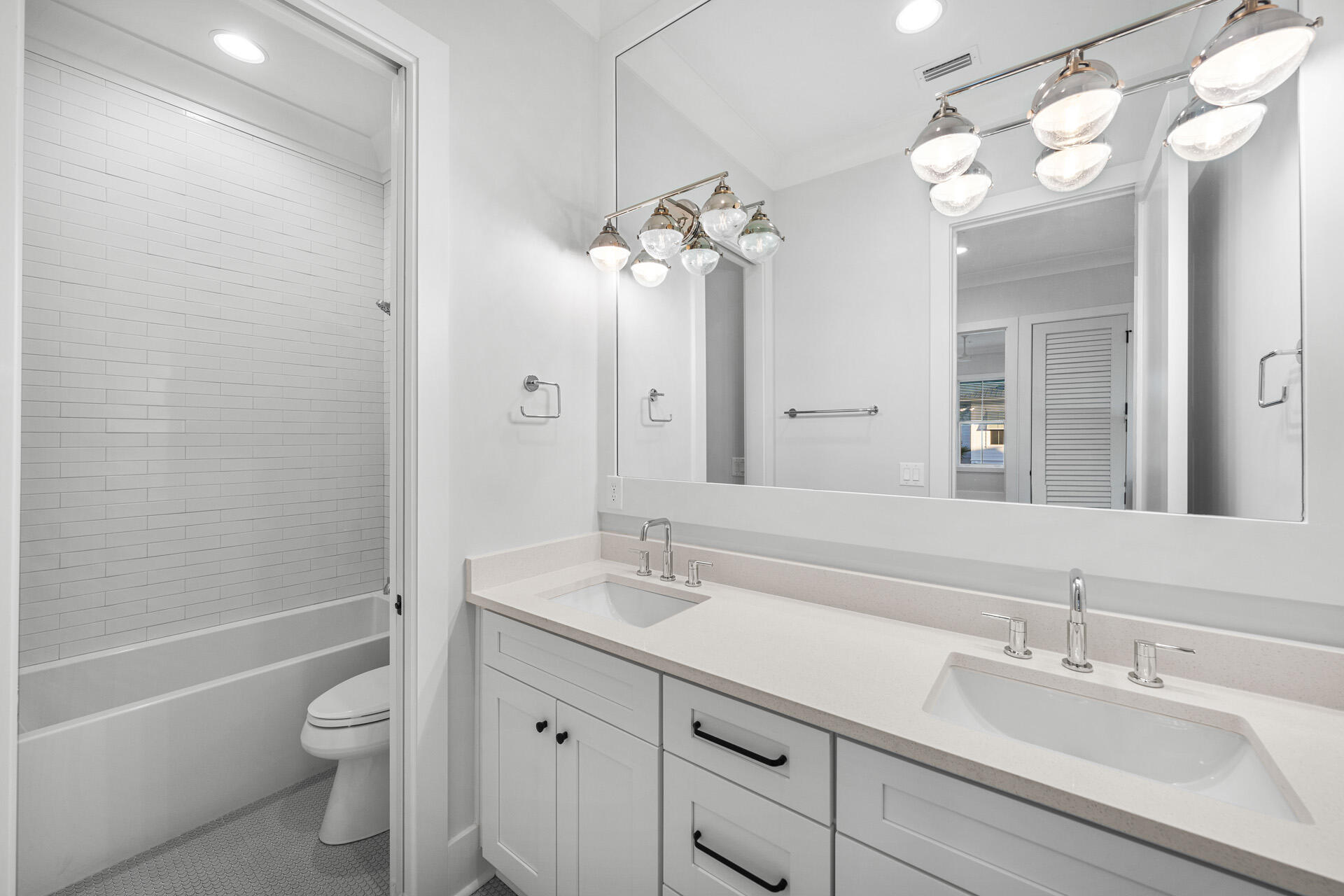 Century 393 - Residential