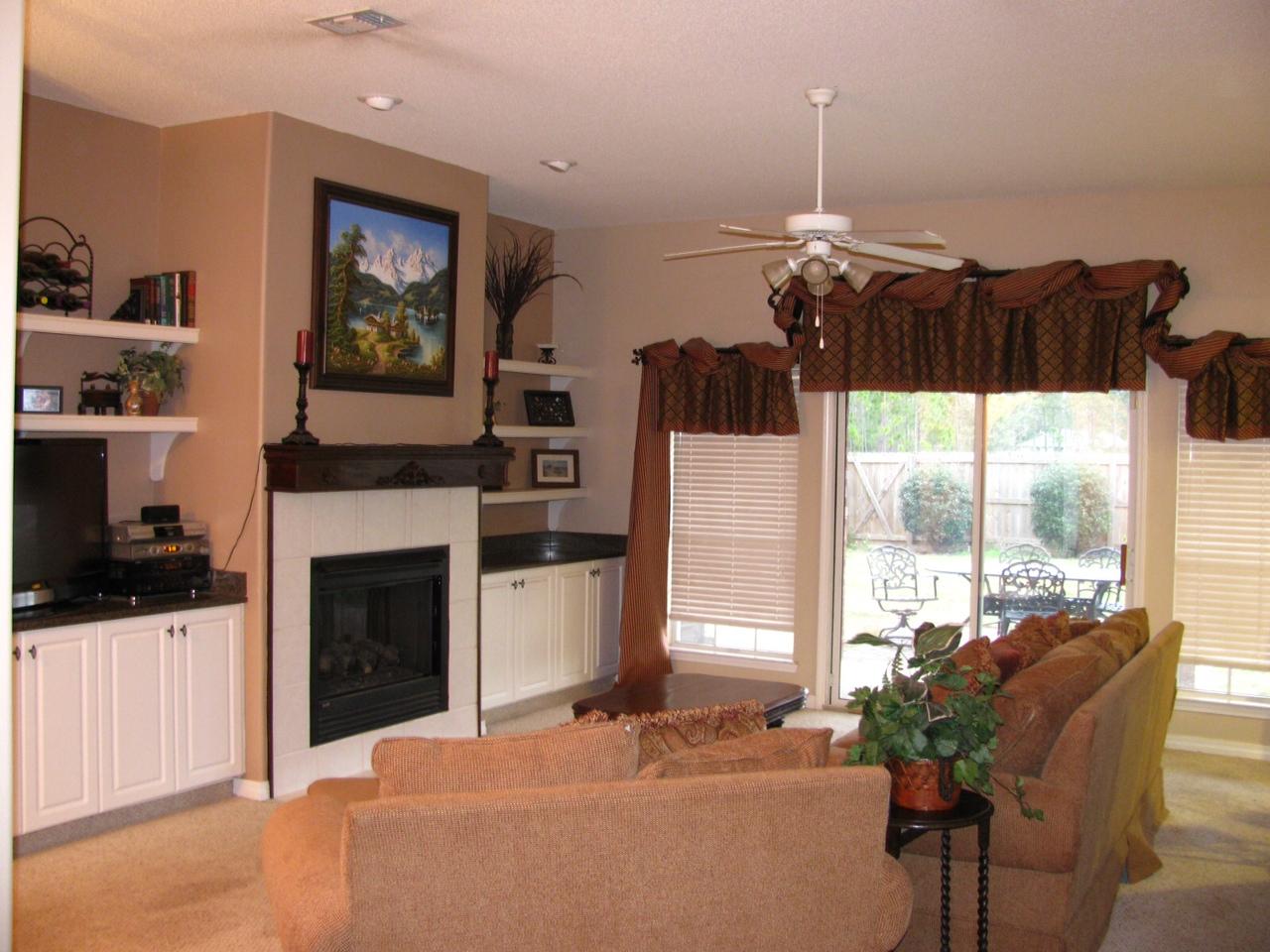 MELISSA OAKS - Residential