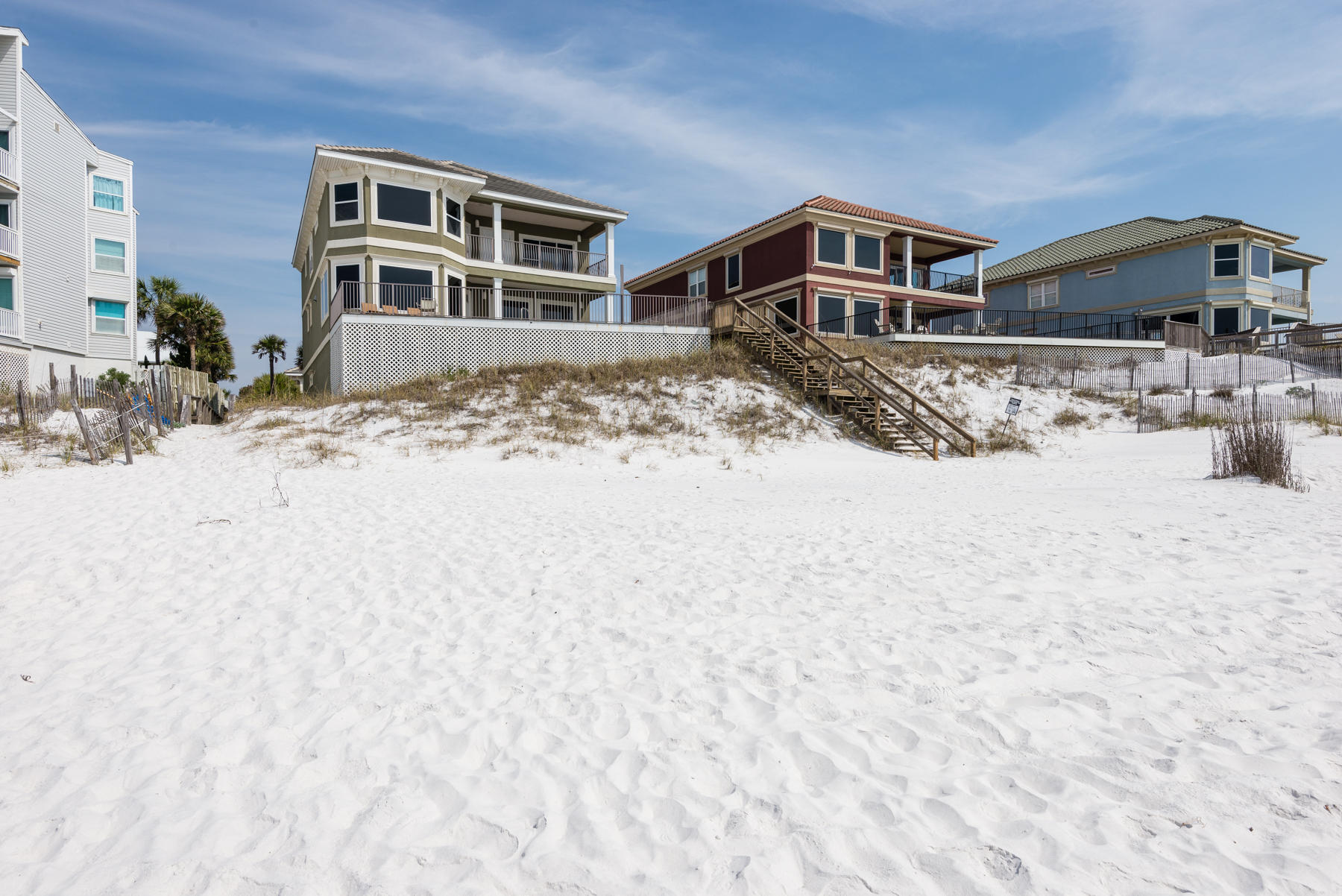 WALK OVER DUNES - Land