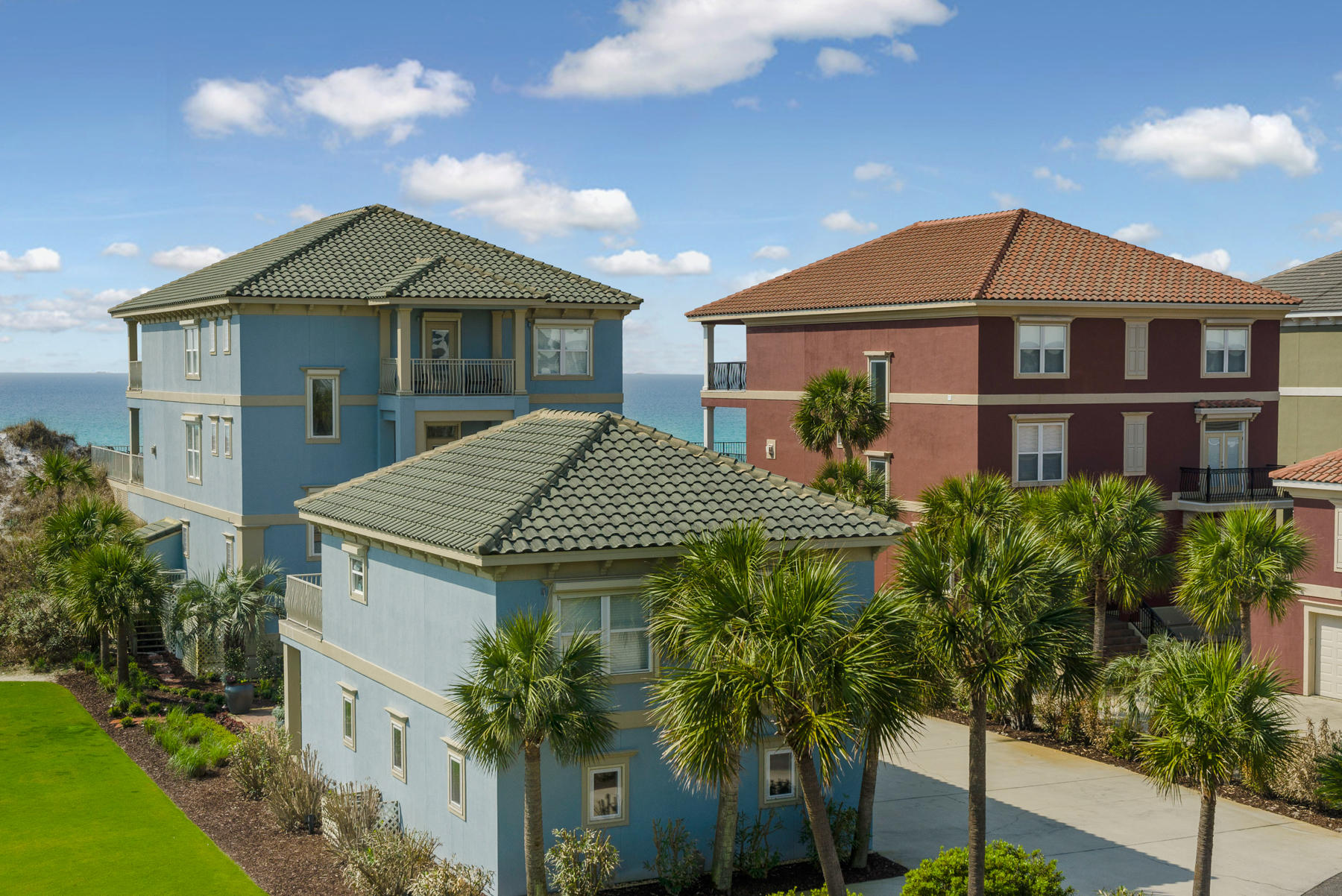 WALK OVER DUNES - Land