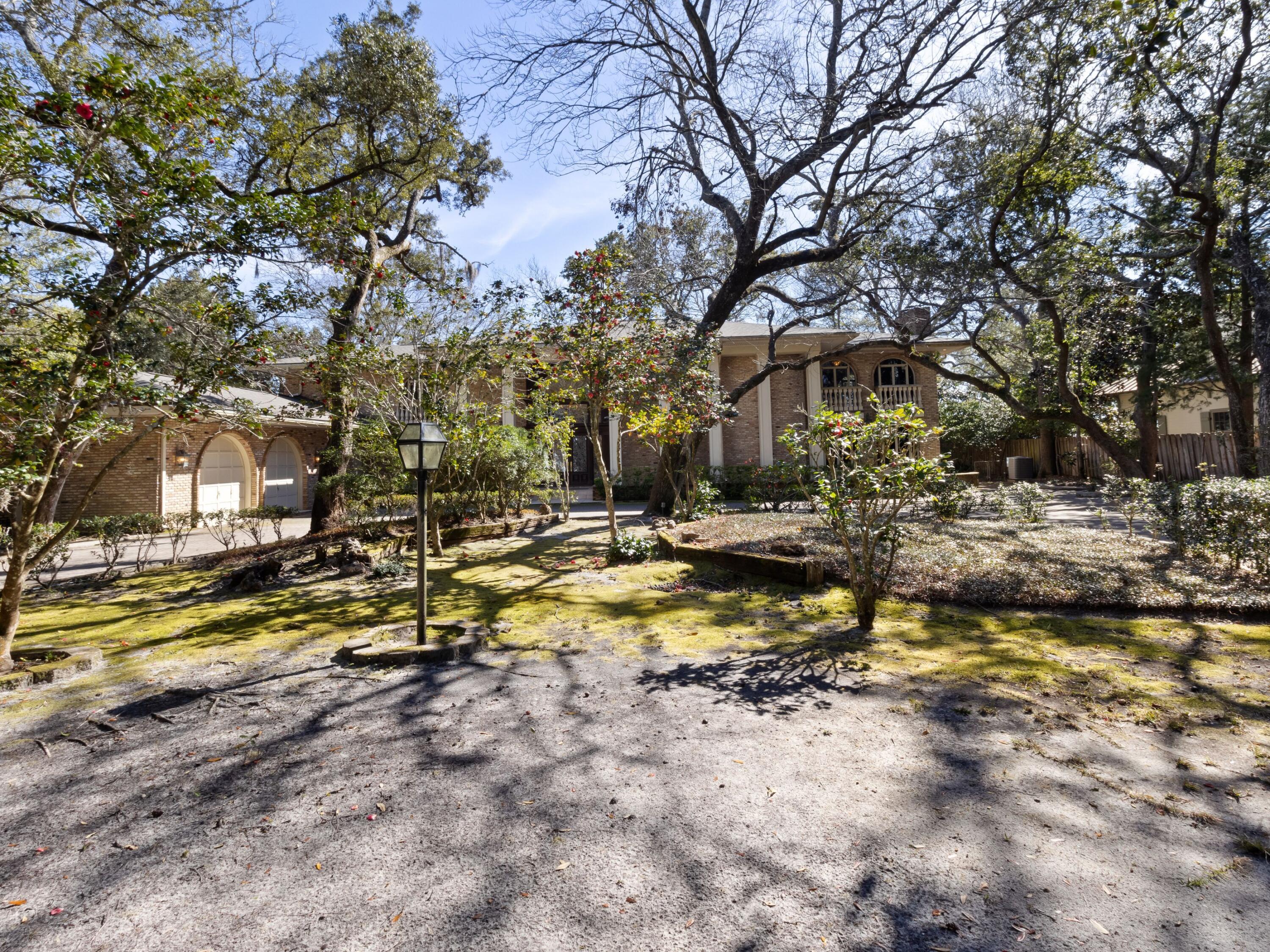 GULFVIEW S/D TO MARY ESTHER - Residential