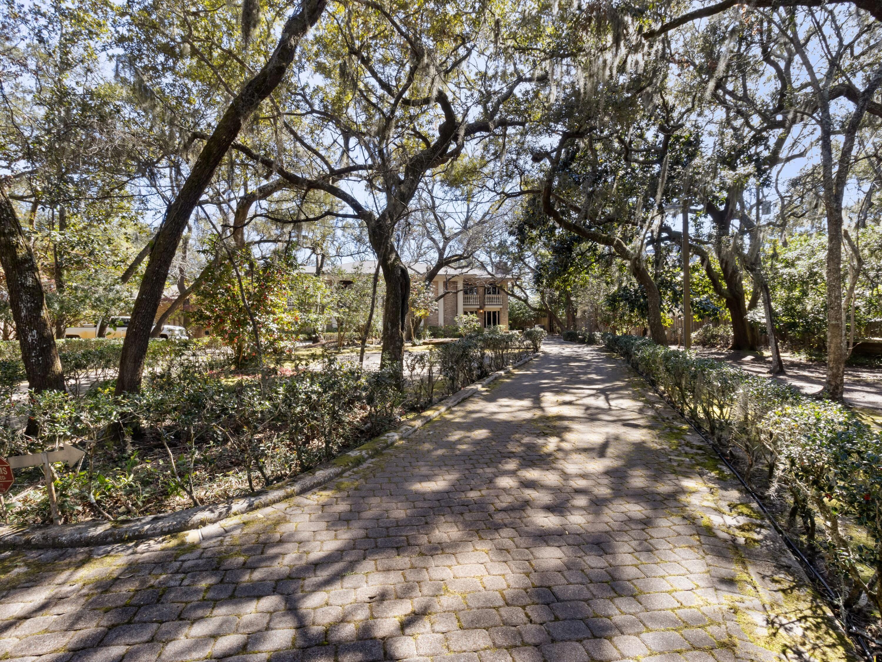 GULFVIEW S/D TO MARY ESTHER - Residential