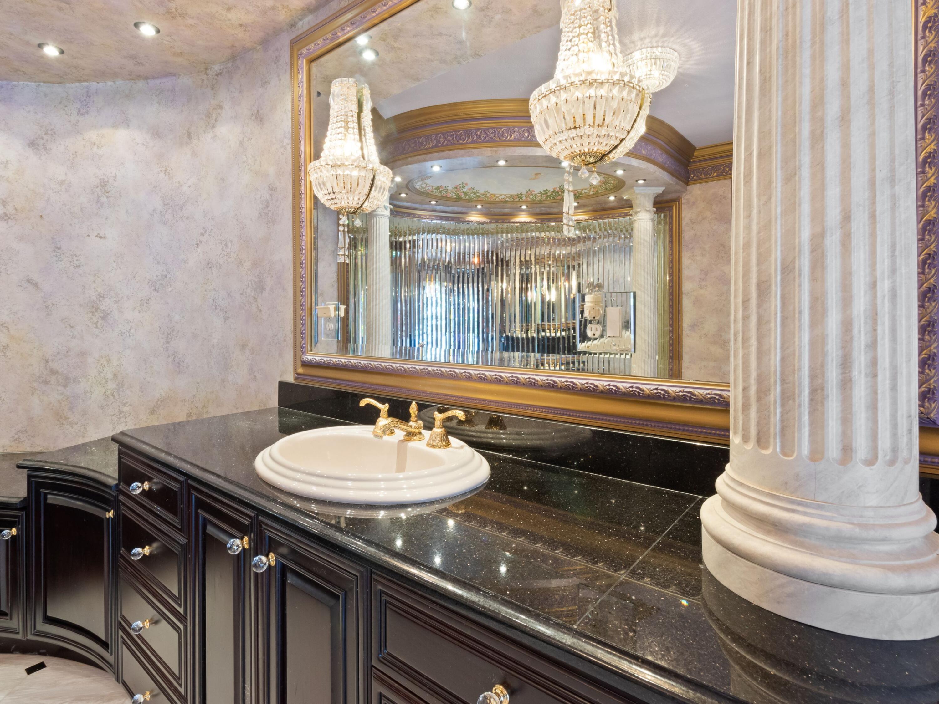 GULFVIEW S/D TO MARY ESTHER - Residential