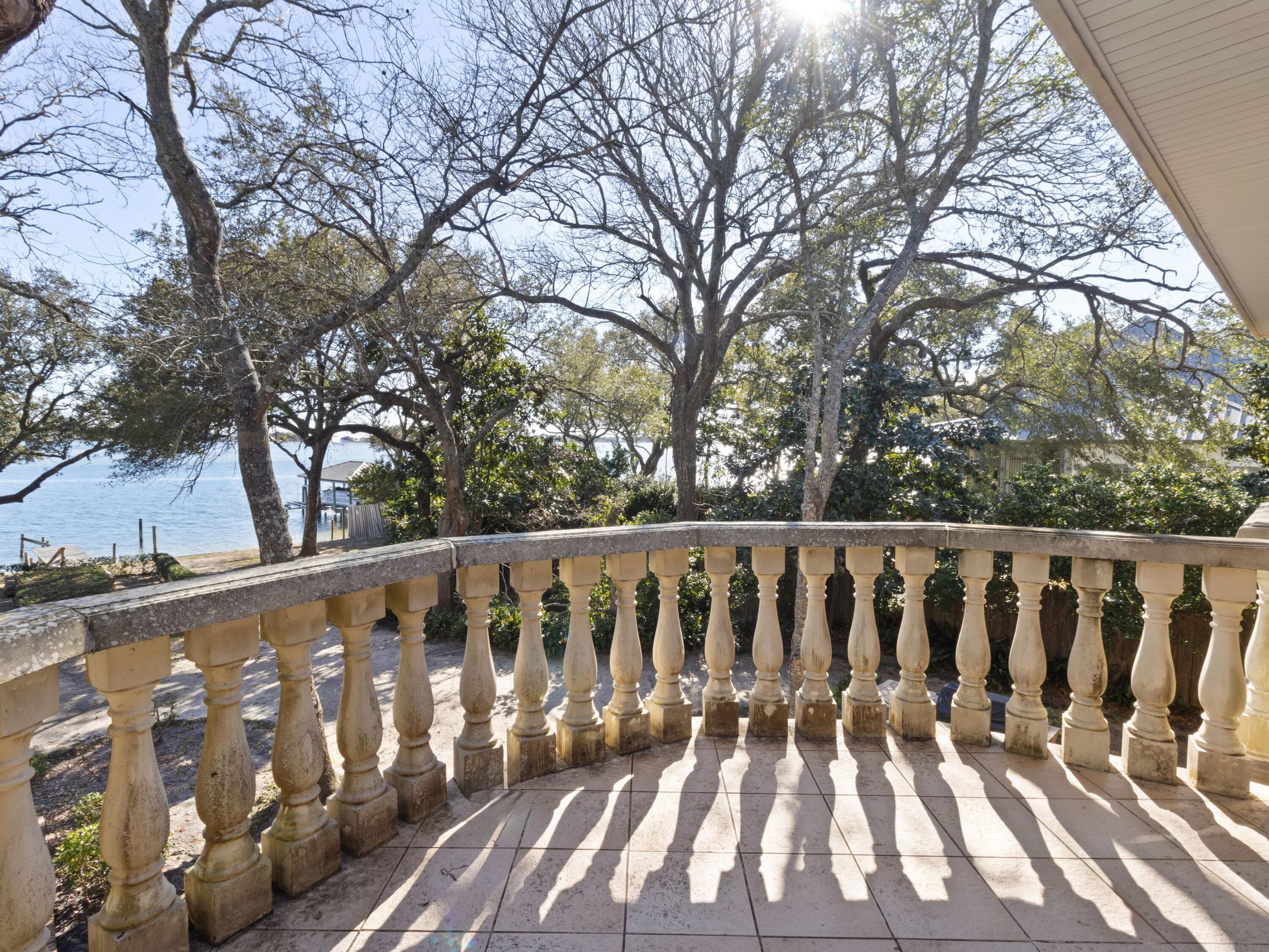 GULFVIEW S/D TO MARY ESTHER - Residential