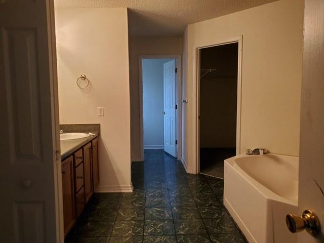 COUNTRYVIEW ESTATES 10TH ADDN - Residential