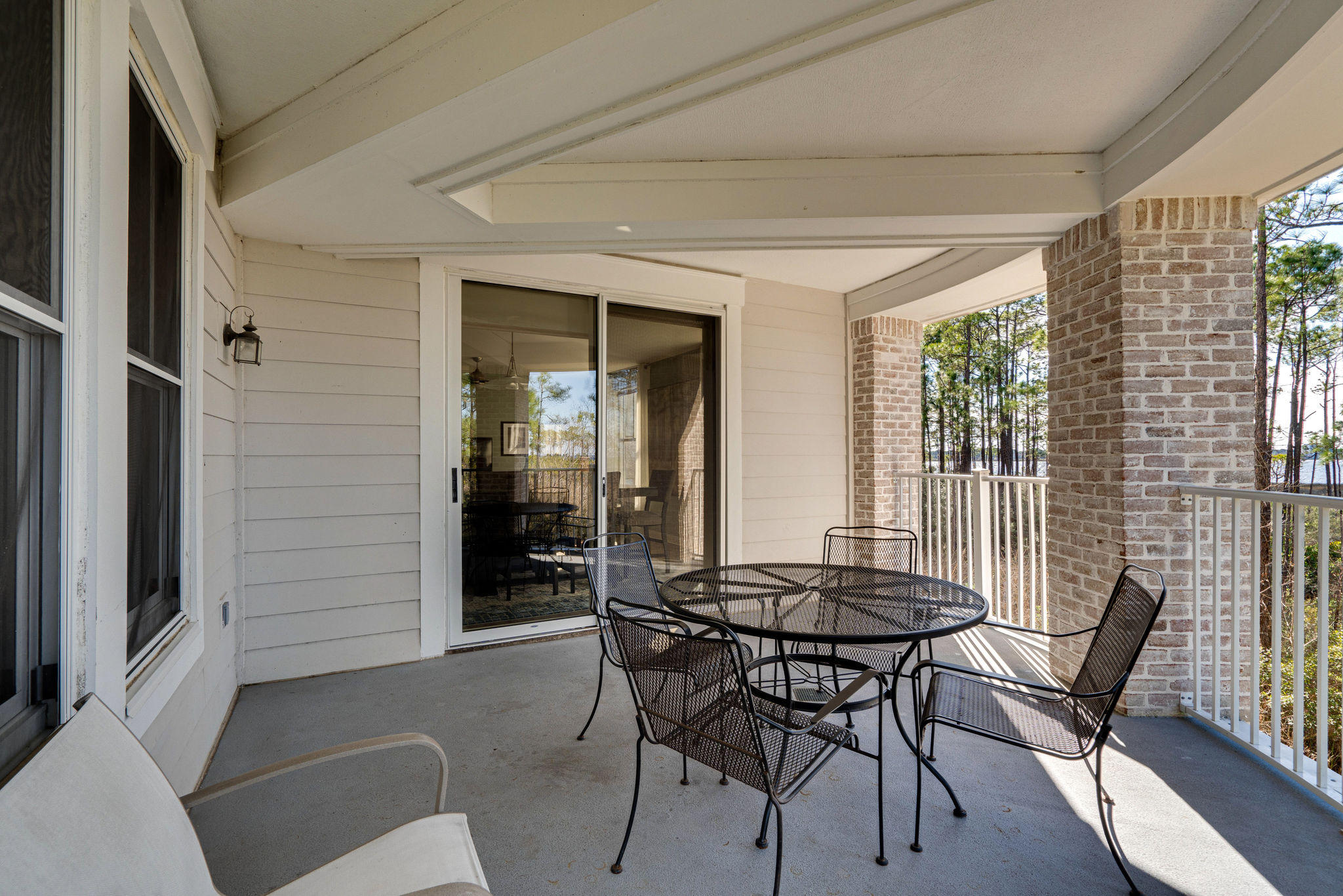 BAHIA CONDO - Residential