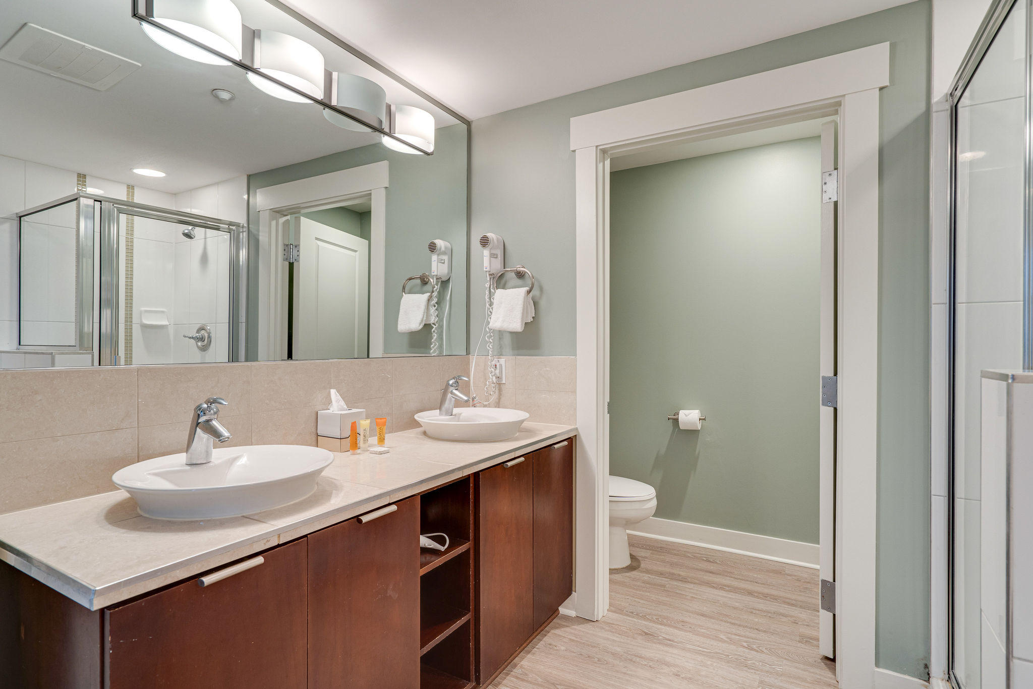 BAHIA CONDO - Residential