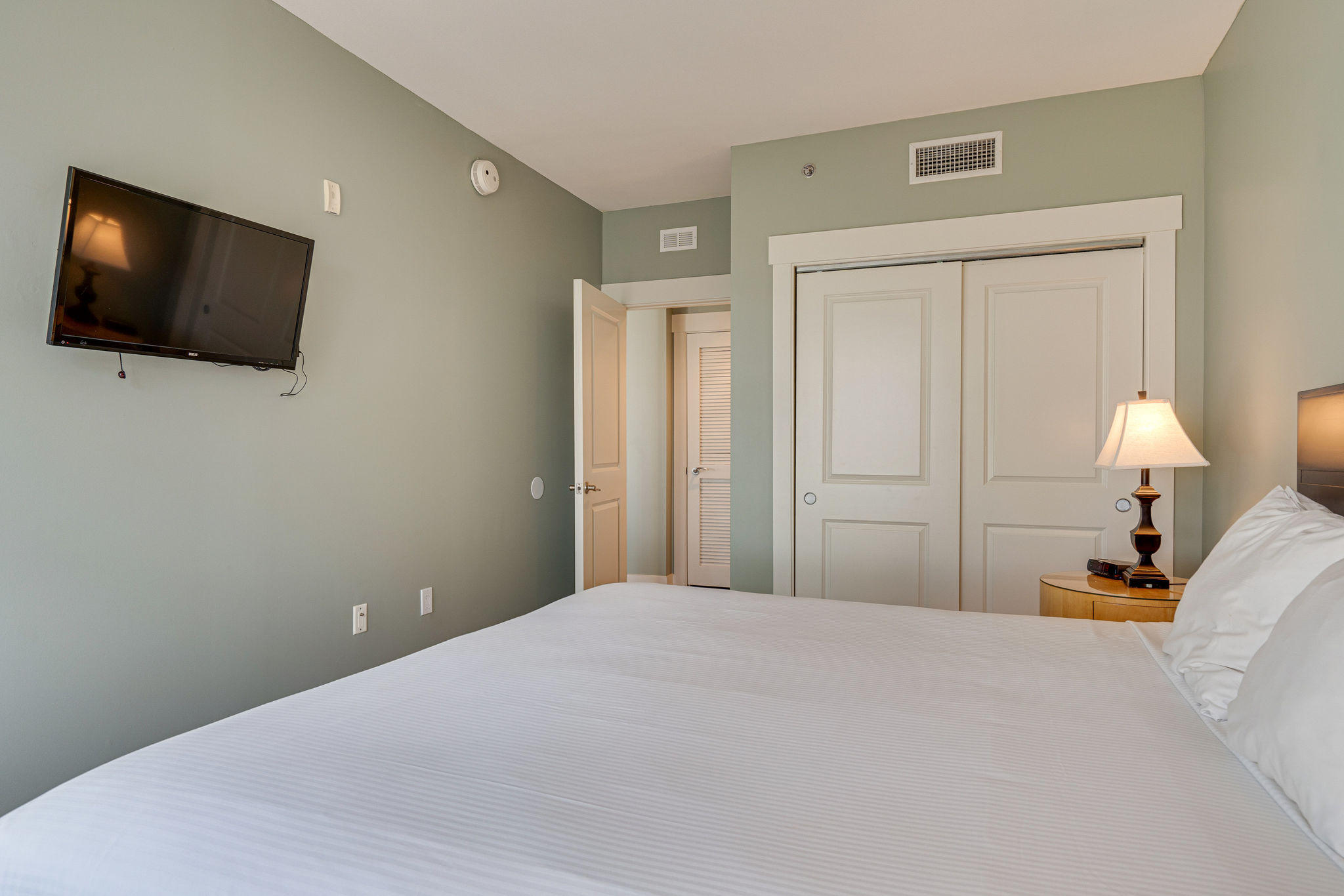 BAHIA CONDO - Residential