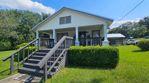 A home in Bonifay